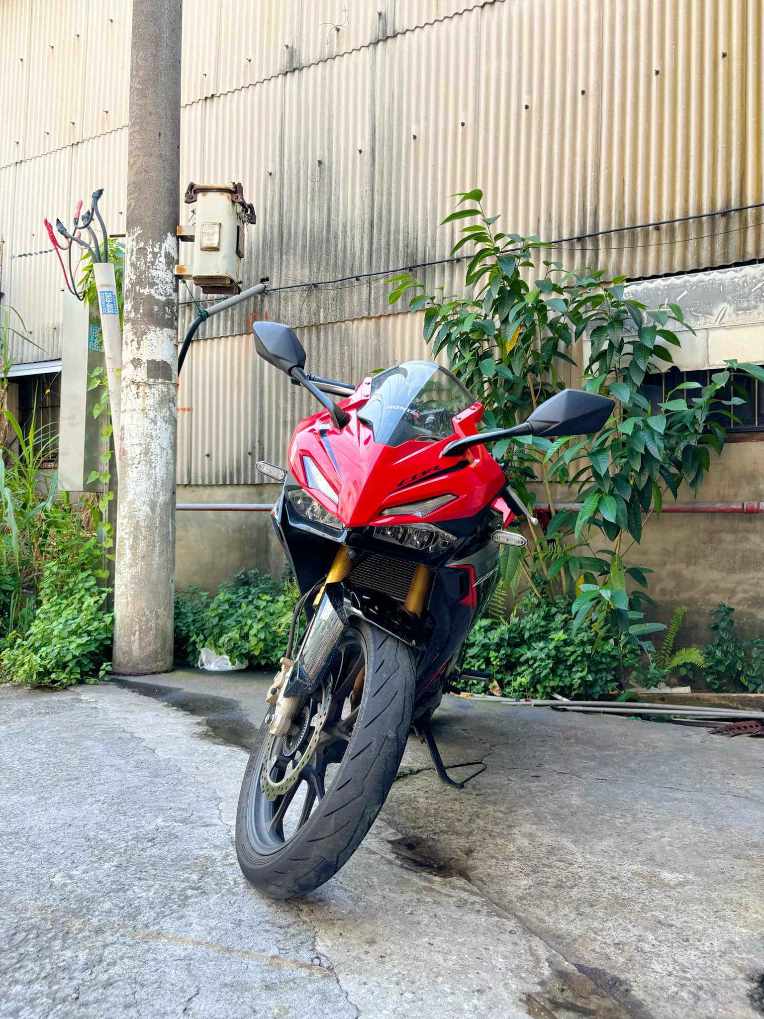 HONDA CBR150R - 中古/二手車出售中 HONDA CBR150R | 個人自售