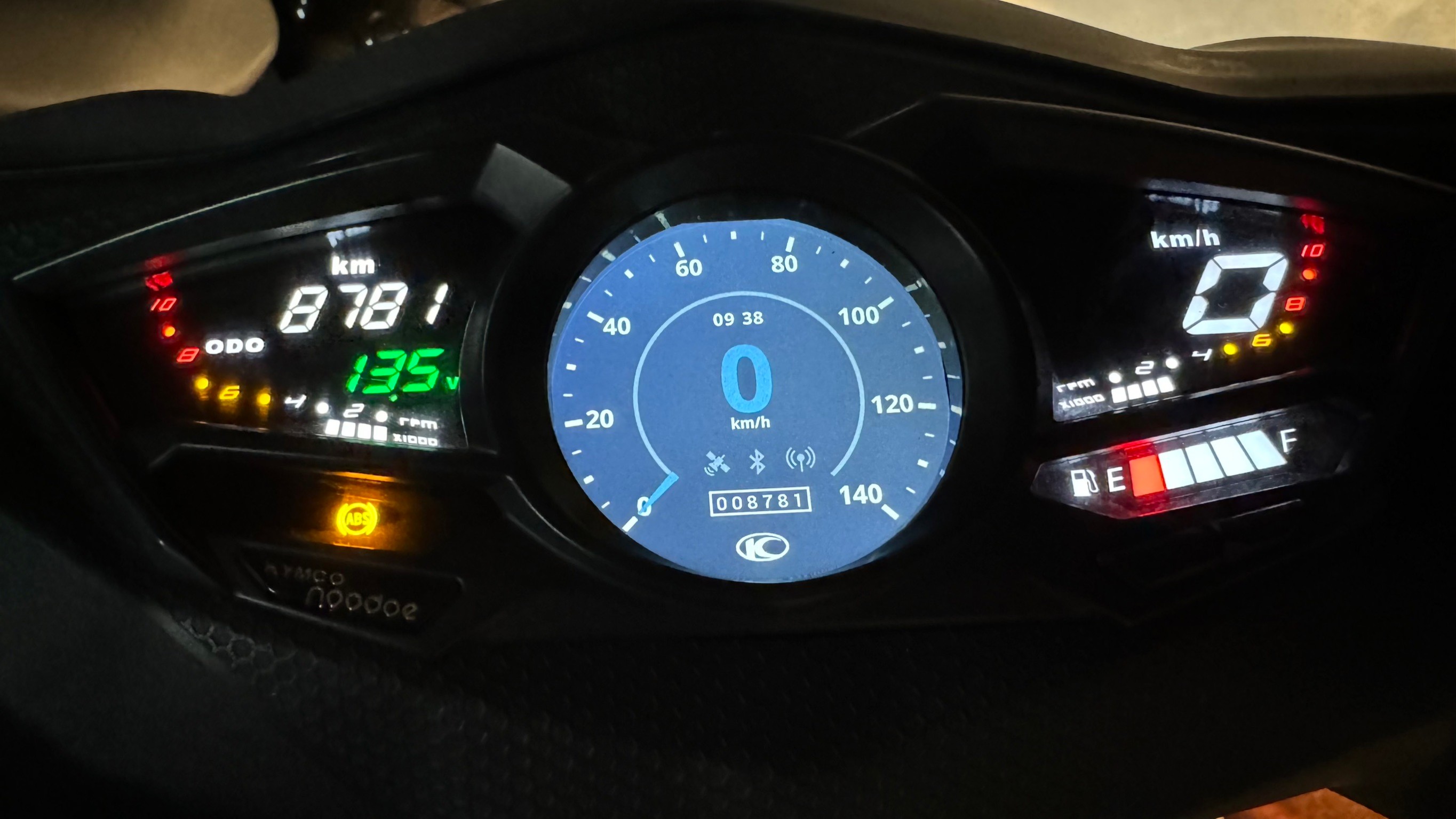 光陽 RACING S150 ABS版 - 中古/二手車出售中 自售 RACING S150 ABS版 白色跑8800公里2022年。近全新無刮傷 | 個人自售