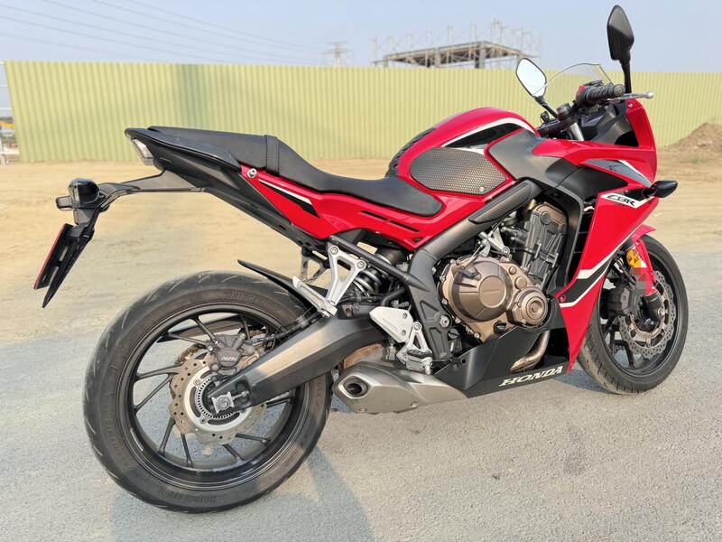 HONDA CBR650F - 中古/二手車出售中 HONDA CBR650F 2018年 LED燈 好保養 好騎 四缸 可分期 | 個人自售