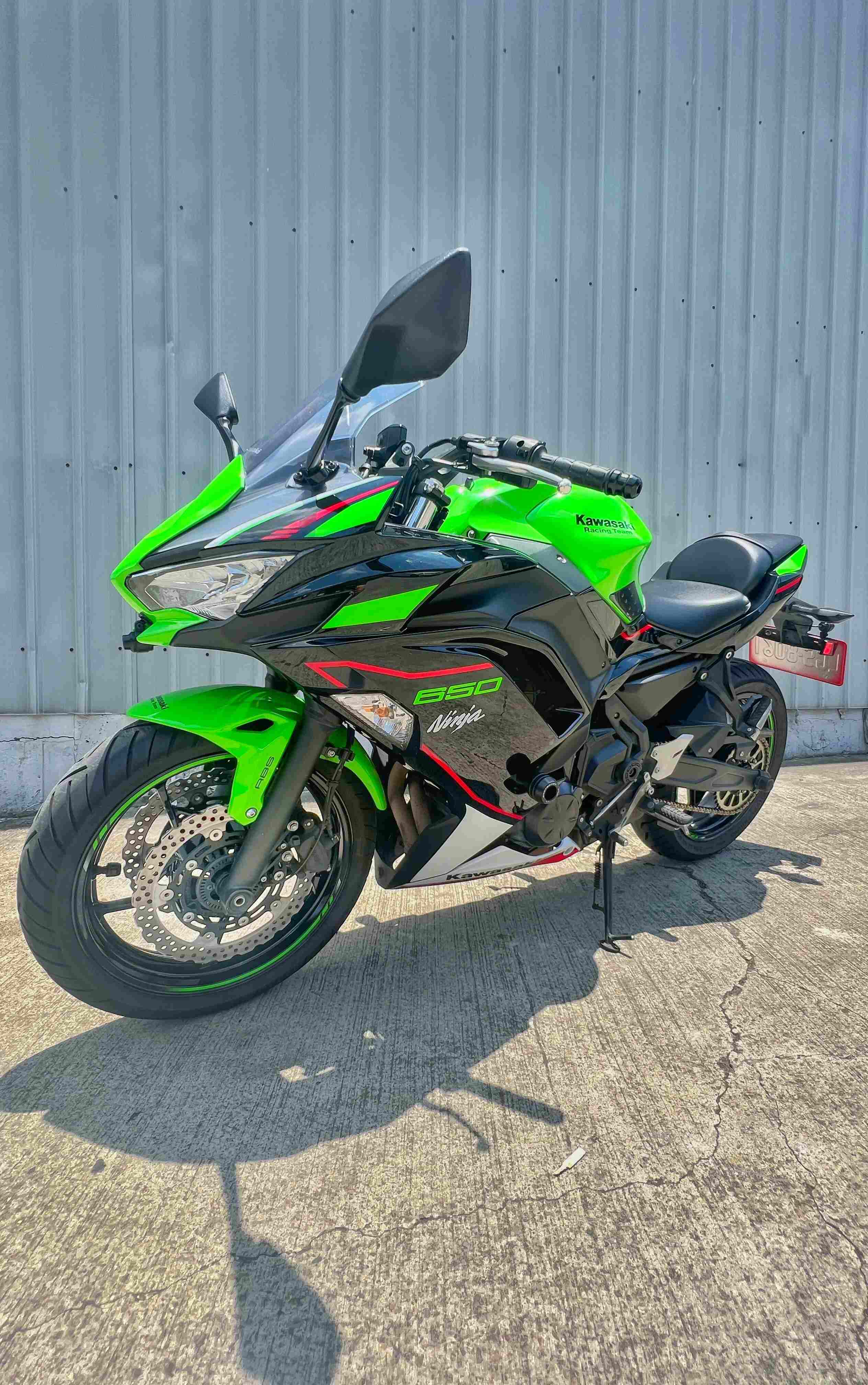 KAWASAKI NINJA650 - 中古/二手車出售中 2021年 NINJA650 KRT配色 原廠保固中 基本改 阿宏大型重機買賣 | 阿宏大型重機買賣