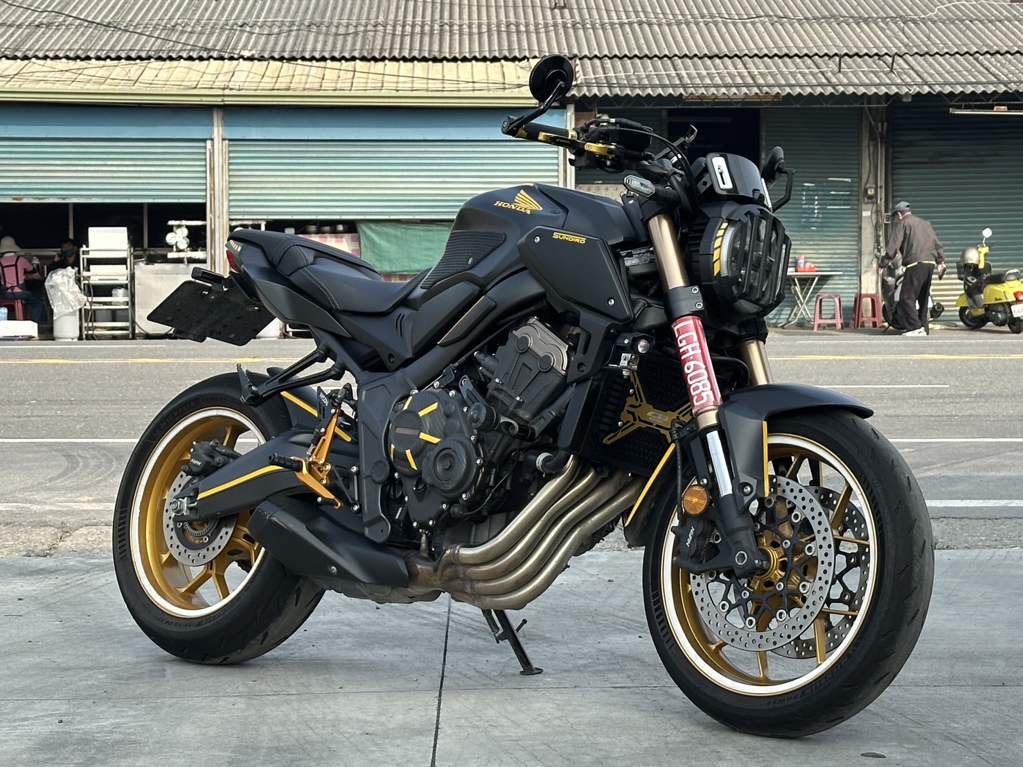 【YSP 建興車業】HONDA CB650R - 「Webike-摩托車市」 CB650R（霧燈快排）