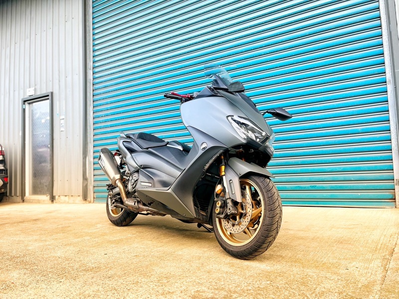 YAMAHA TMAX560 - 中古/二手車出售中 全段雷雕蠍 里程保證 資料齊全 小資族二手重機買賣 | 小資族二手重機買賣