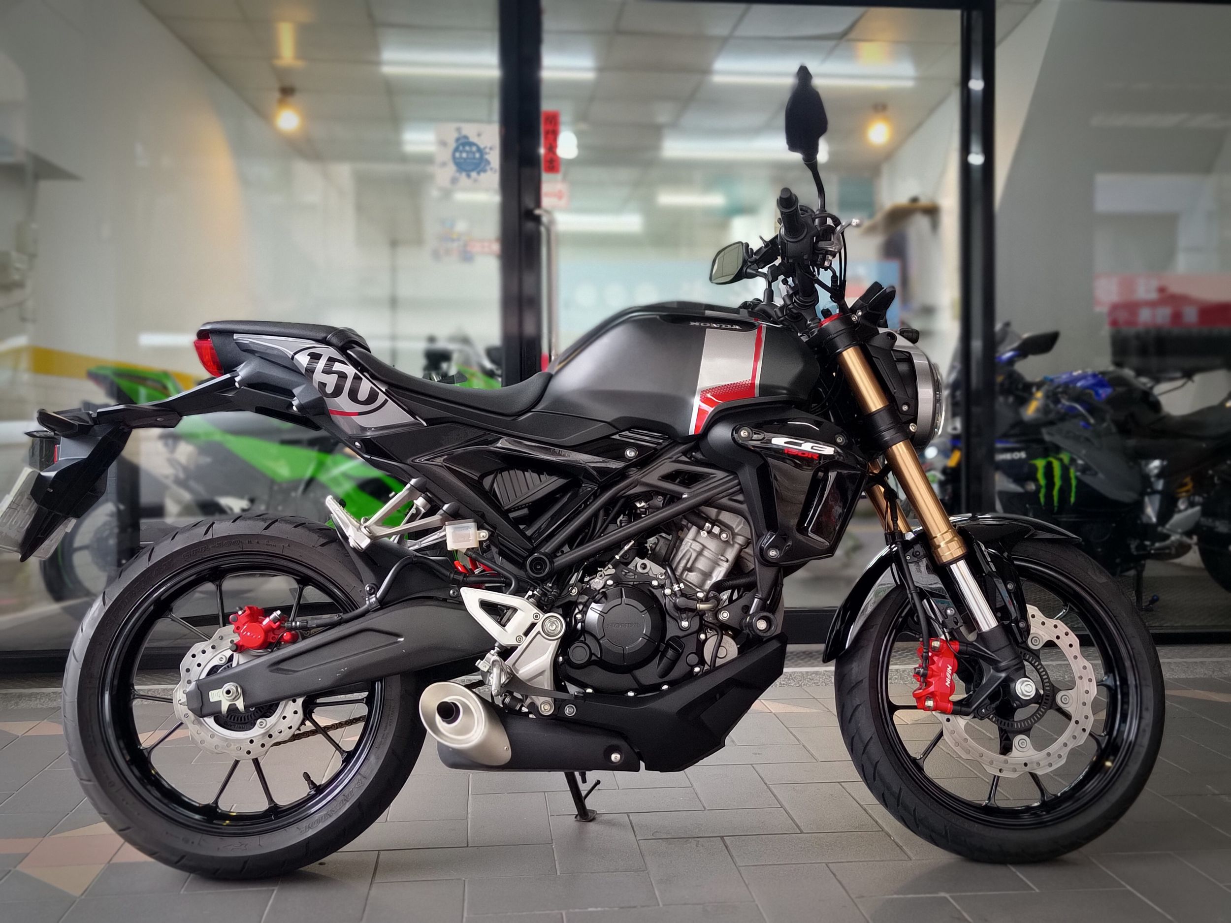 HONDA CB150R - 中古/二手車出售中 CB150R ABS，一手車只跑5350 km，全車原漆無傷 | 成蘆進口摩托車