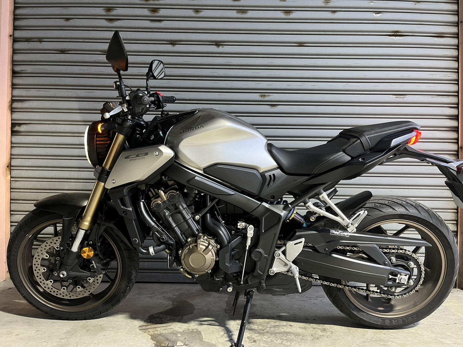 HONDA CB650R - 中古/二手車出售中 HONDA CB650R 台本公司車 四缸街車 | 個人自售