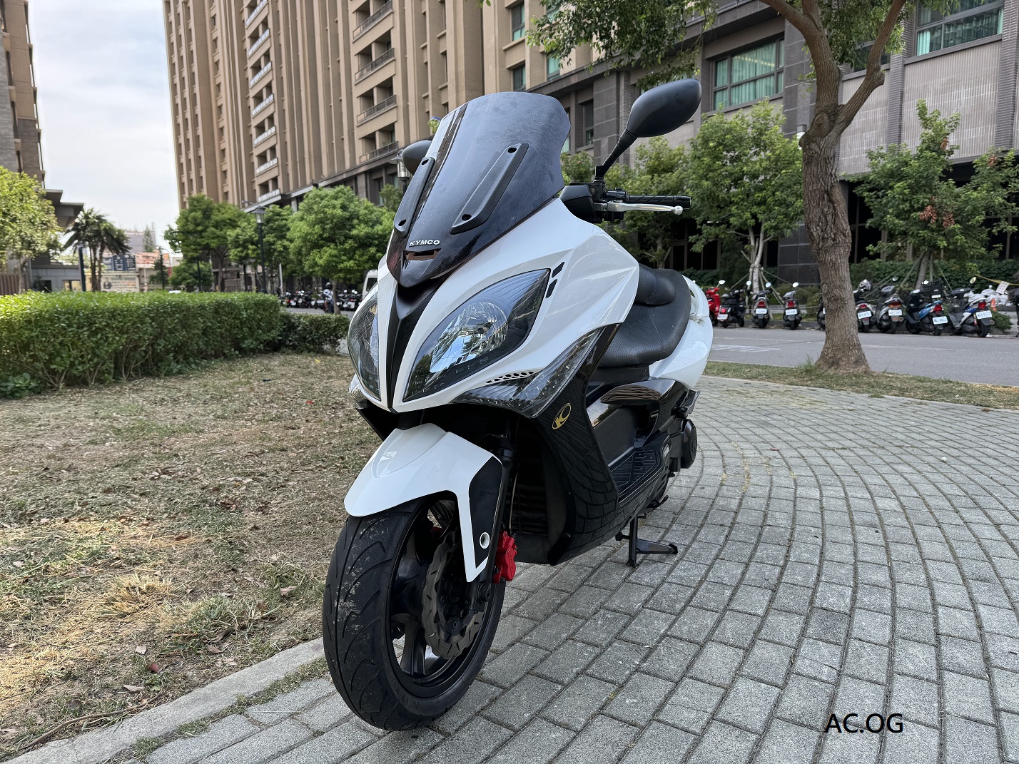 光陽 XCITING 300 - 中古/二手車出售中 【新竹長龍車業】KYMCO 光陽 刺激300 | 新竹長龍車業行