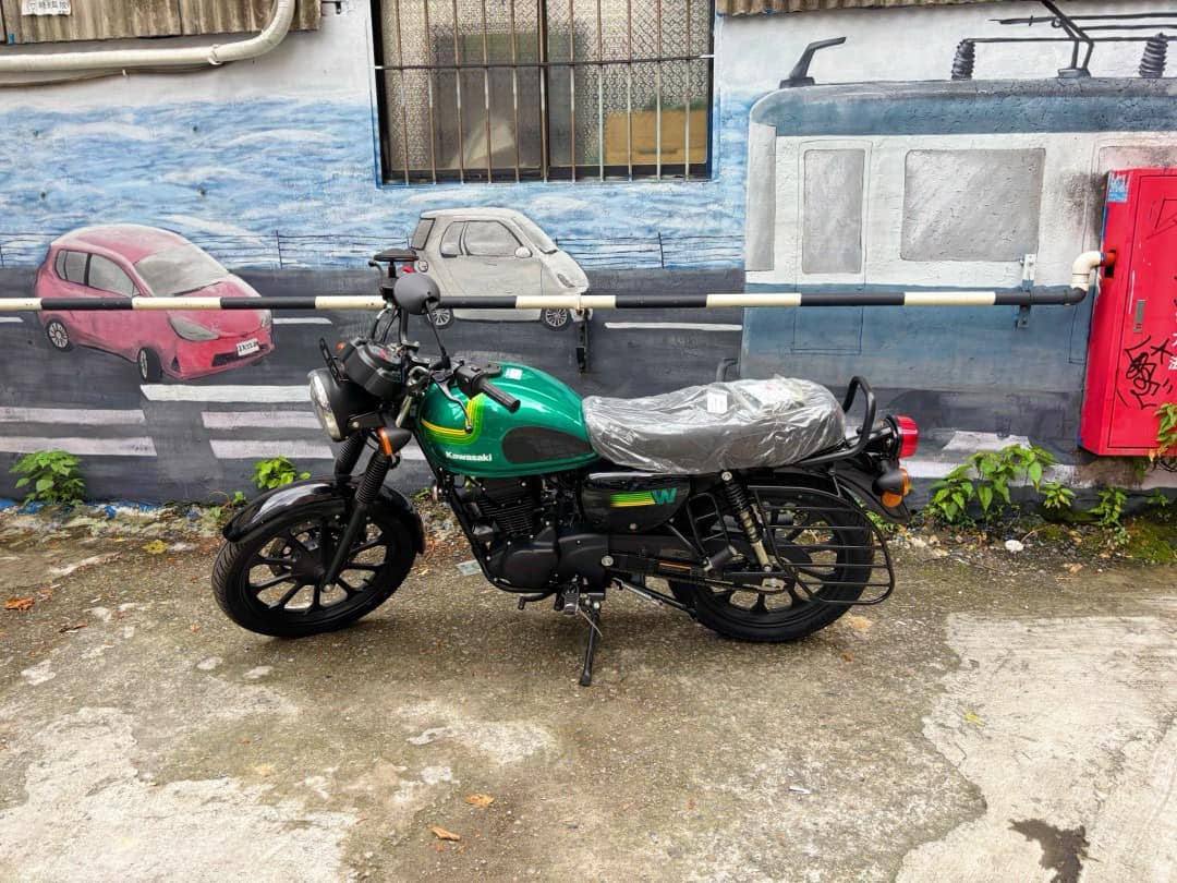 KAWASAKI W175新車出售中 新車KAWASAKI W175 （現車現領） | 個人自售