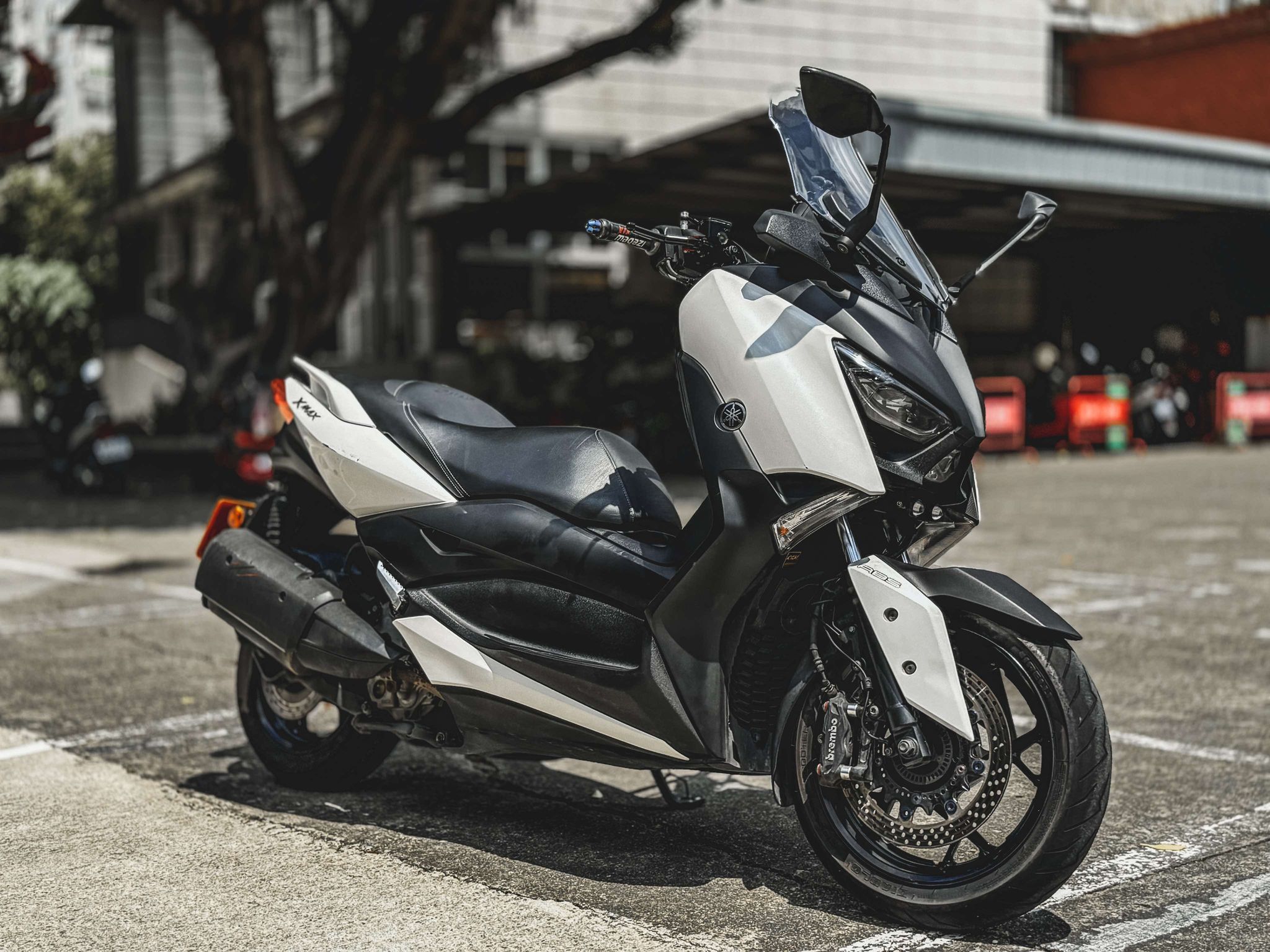 YAMAHA XMAX 400 - 中古/二手車出售中 YAMAHA XMAX 300 ABS | 個人自售