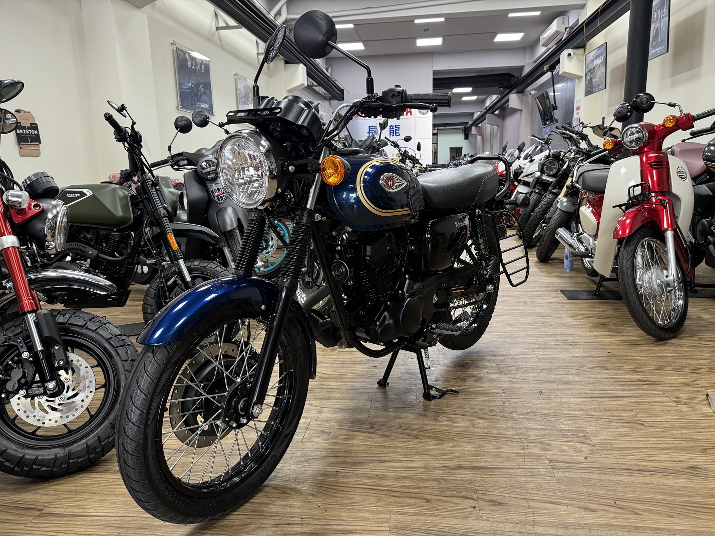 KAWASAKI W175新車出售中 【新竹長龍車業】全新 KAWASAKI W175 特價0利率 | 新竹長龍車業行