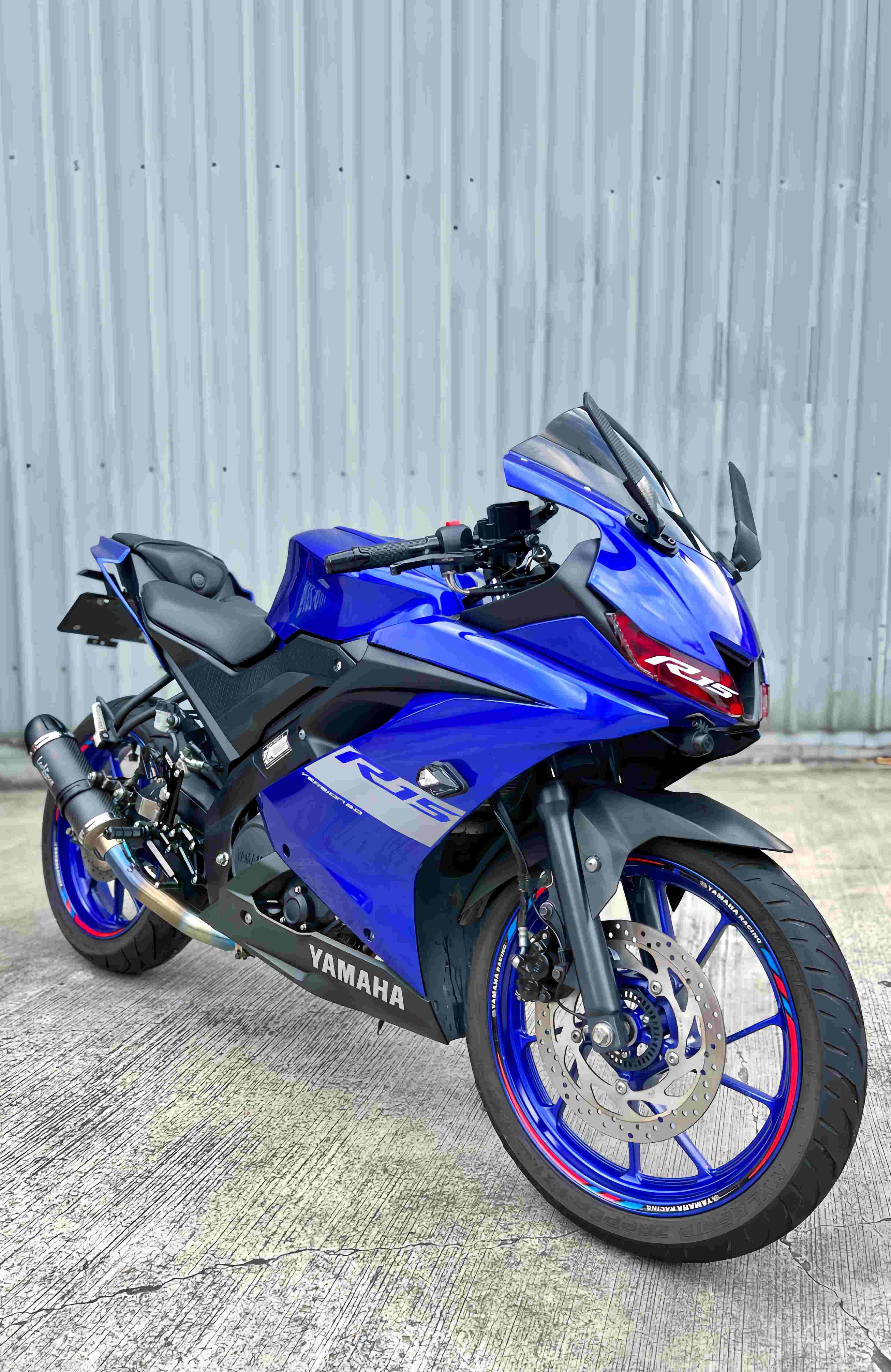 YAMAHA YZF-R15 - 中古/二手車出售中 2021年 R15V3 ABS LV排氣管 超多改裝 無摔 無事故 | 阿宏大型重機買賣