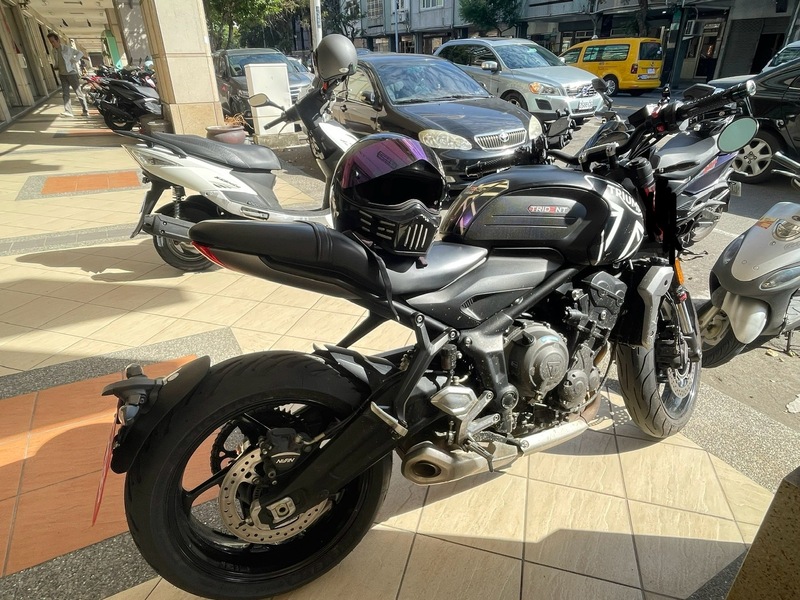 TRIUMPH TRIDENT - 中古/二手車出售中 2021年 TRIDENT 660 無倒無摔  | 個人自售