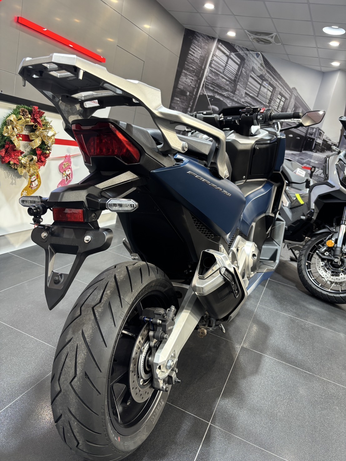 HONDA X-ADV - 中古/二手車出售中 Forza750 出廠年份：2021.05 領牌年份：2021.06 行駛里程：7853公里 車輛所在：新北市中和區 | 個人自售