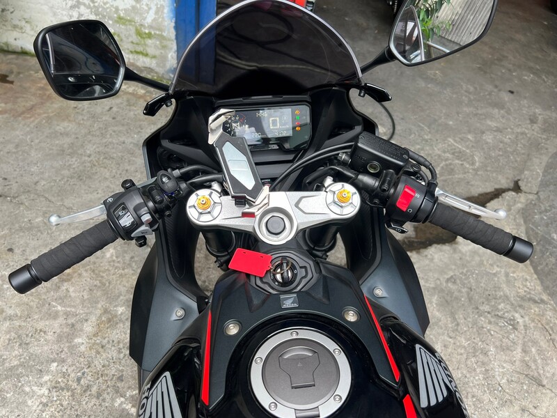 HONDA CBR650R - 中古/二手車出售中 HONDA CBR650R 台本  協助分期、託運、換車補貼、代償結清 Line ID:@q0984380388 | 小菜輕重機