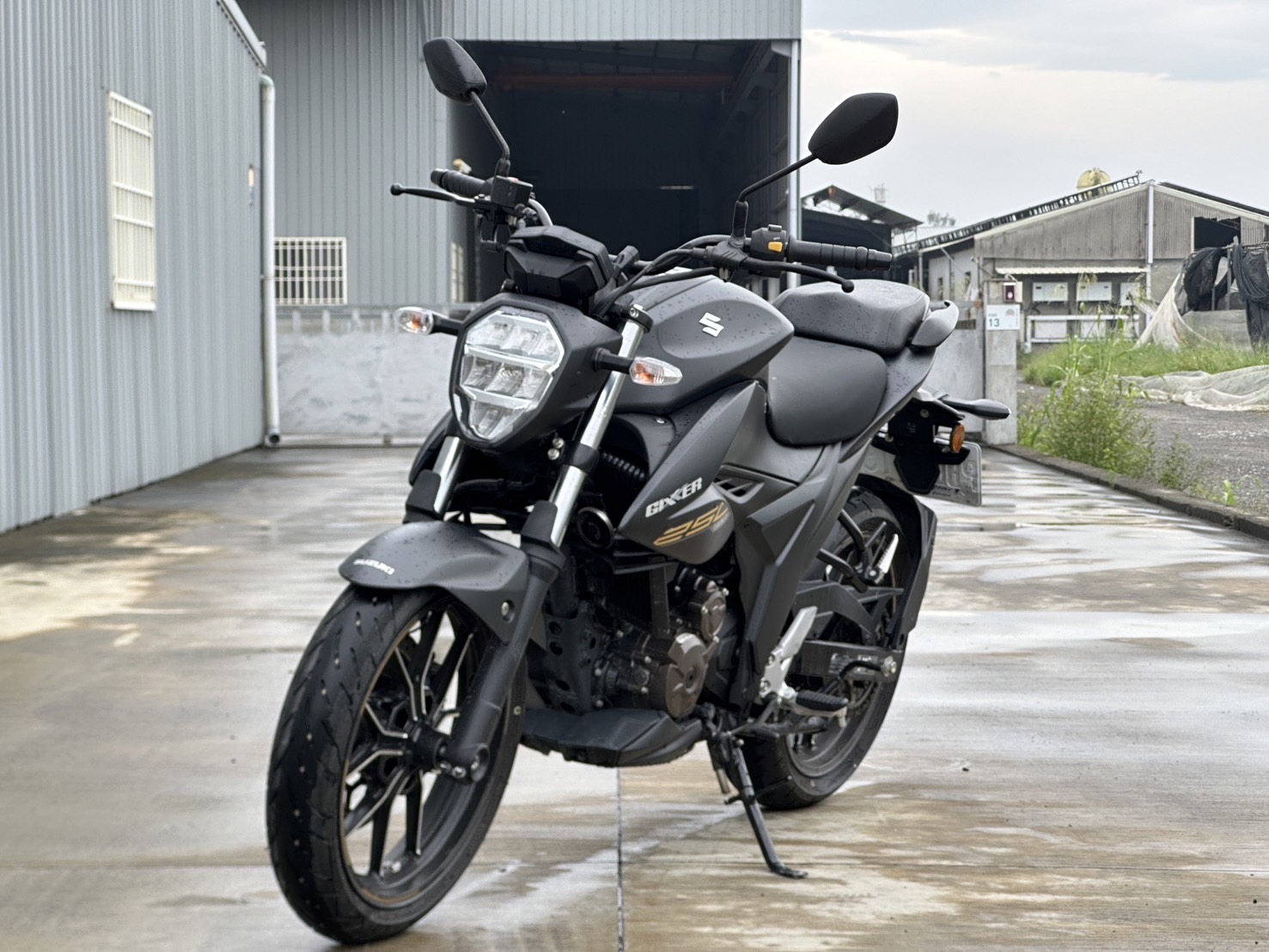 SUZUKI GIXXER 250 - 中古/二手車出售中 Gixxer 250(近全新保固車) | YSP 建興車業