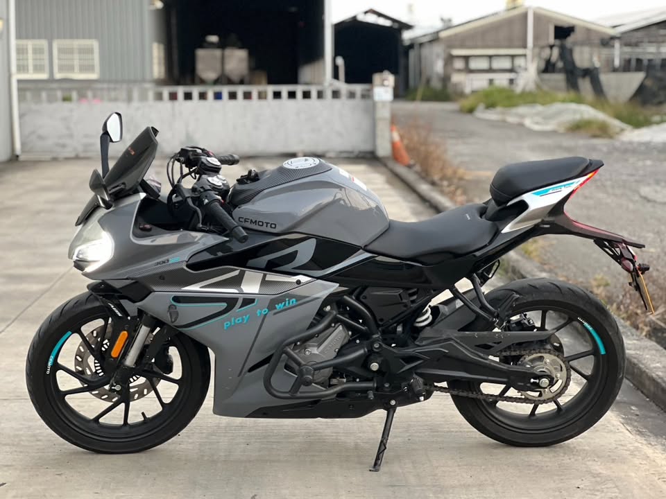 CFMOTO 300SR - 中古/二手車出售中 春風 300SR(近全新 保桿） | YSP 建興車業