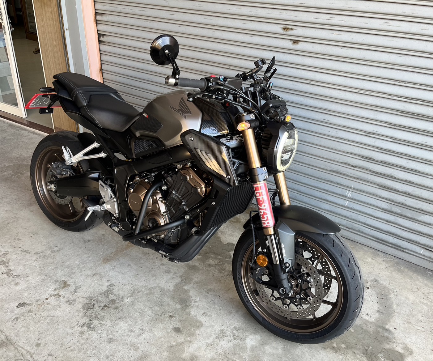 【個人自售】HONDA CB650R - 「Webike-摩托車市」 台本 CB650R 大滿改 買到賺到