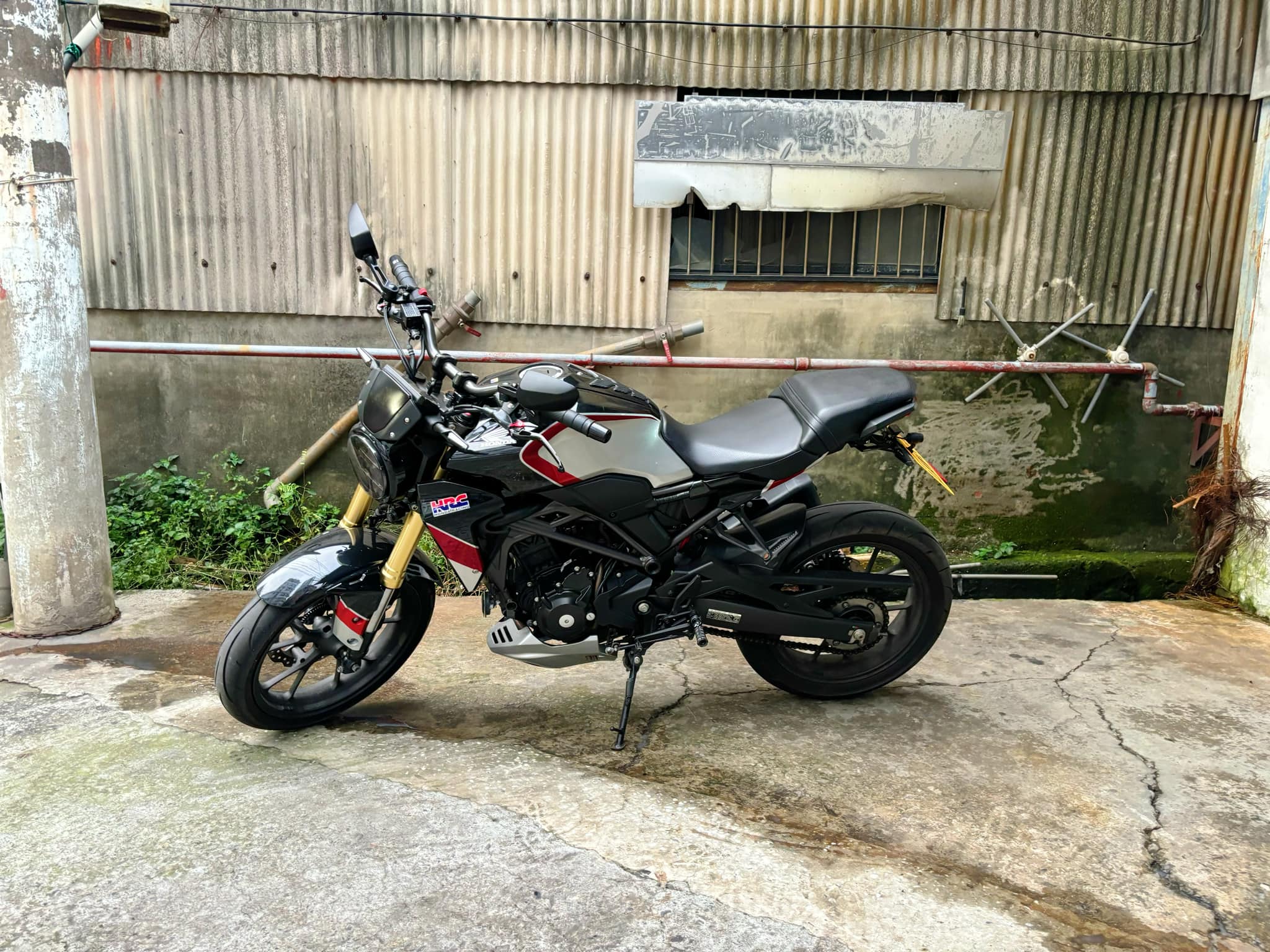 【個人自售】HONDA CB300R - 「Webike-摩托車市」 HONDA CB300R 有擋顯/滑離 