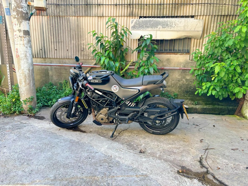 HUSQVARNA SVARTPILEN 401 - 中古/二手車出售中 HUSQVARNA SVARTPILEN 黑箭401 公司車 | 個人自售