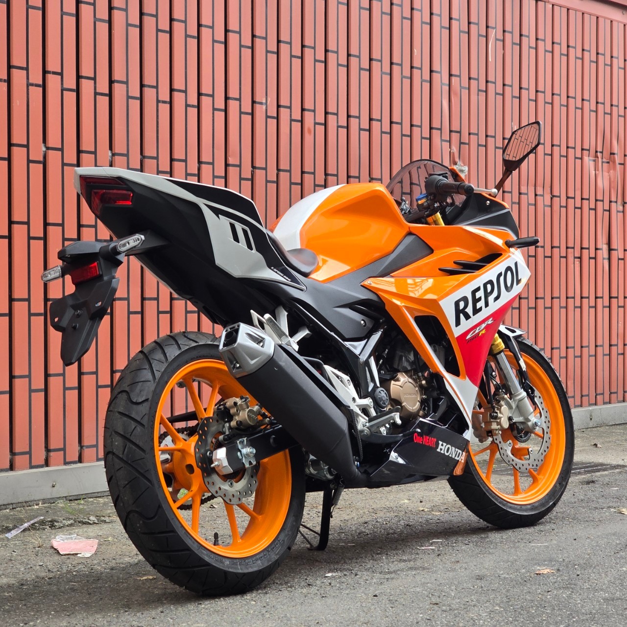 HONDA CBR150R新車出售中 2023 全新 HONDA CBR150R REPSOL 本田 CBR150R 力豹士特仕版 白牌輕檔 可全額貸 可車換車 | 飛翔國際