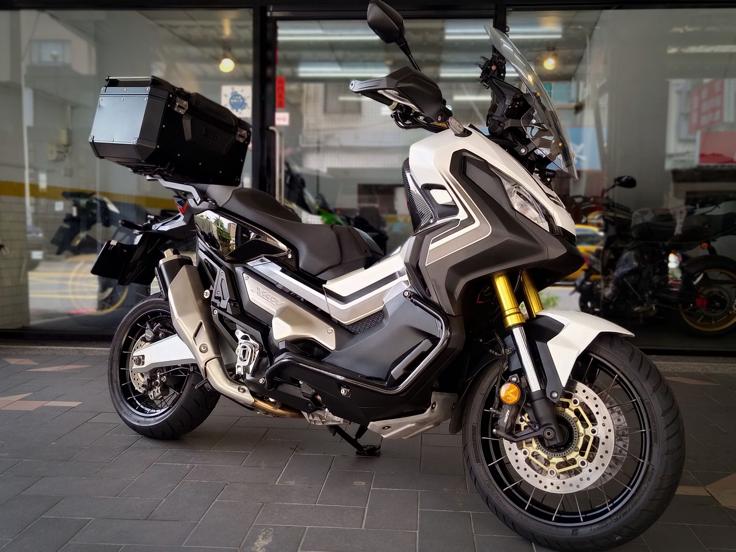 【成蘆進口摩托車】HONDA X-ADV - 「Webike-摩托車市」 X-ADV 750 ABS，總代理只跑22830km，車身無傷G模式