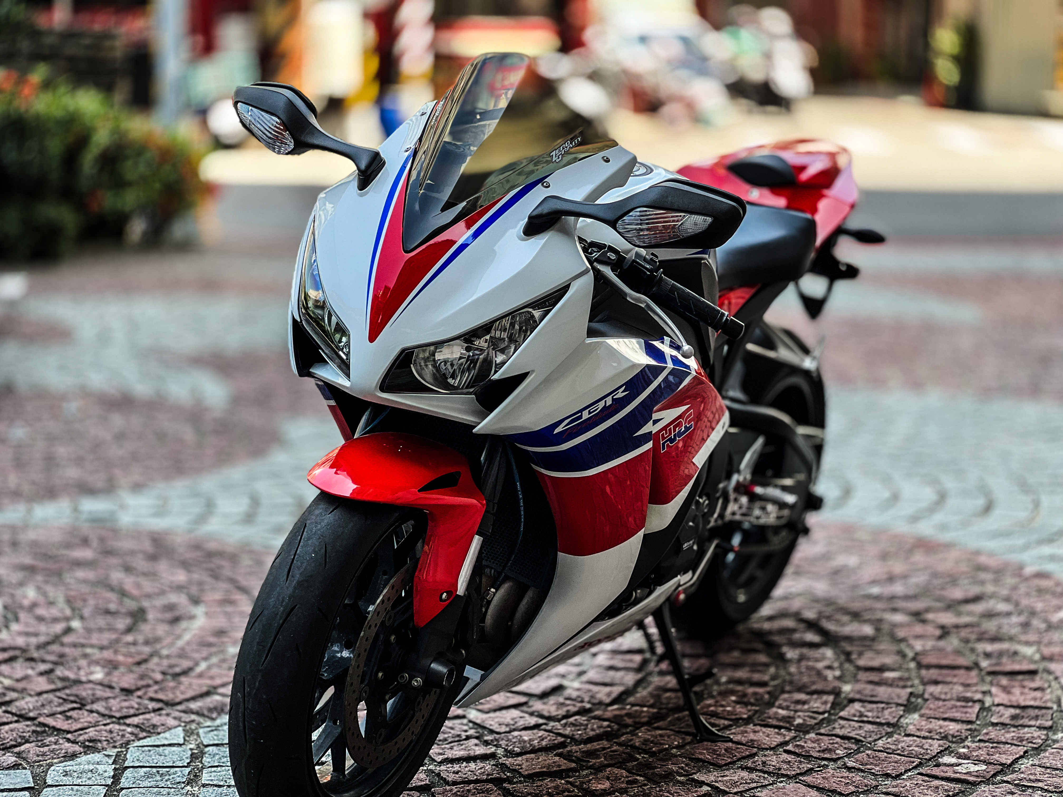 【個人自售】HONDA CBR1000RR Race-based - 「Webike-摩托車市」 Honda CBR1000RR