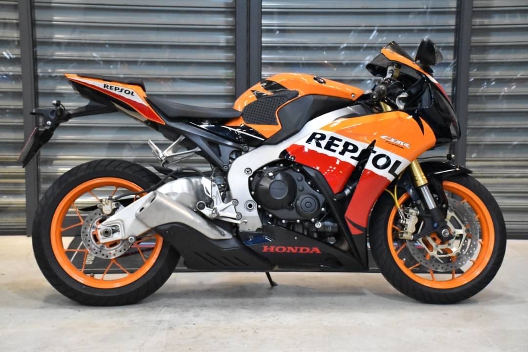 HONDA CBR1000RR Fire Blade - 中古/二手車出售中 力豹仕塗裝 小資族二手重機買賣 | 小資族二手重機買賣