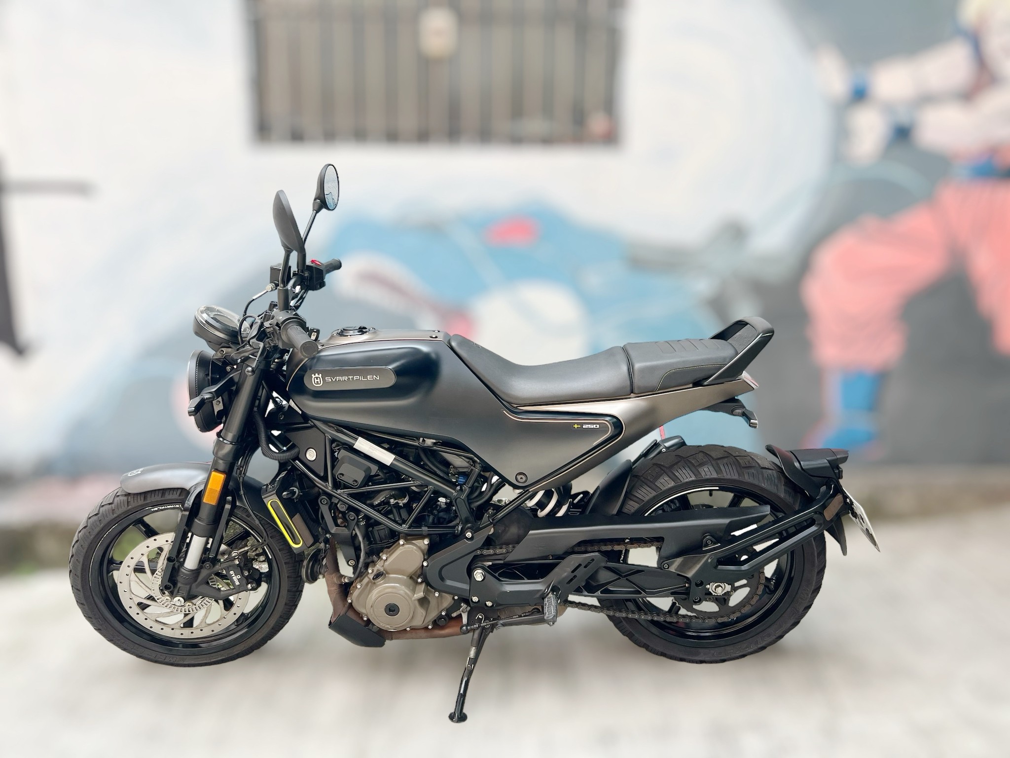 HUSQVARNA SVARTPILEN 250 - 中古/二手車出售中 HUSQVARNA SVARTPILEN 250 安東公司車 協助分期、託運、換車補貼、代償結清 Line ID:@q0984380388 | 小菜輕重機