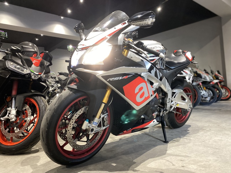 APRILIA RSV4 RF - 中古/二手車出售中 2016年 APRILIA RSV4 RF/0元交車/分期貸款/車換車/線上賞車/到府交車 | 翊帆國際重車