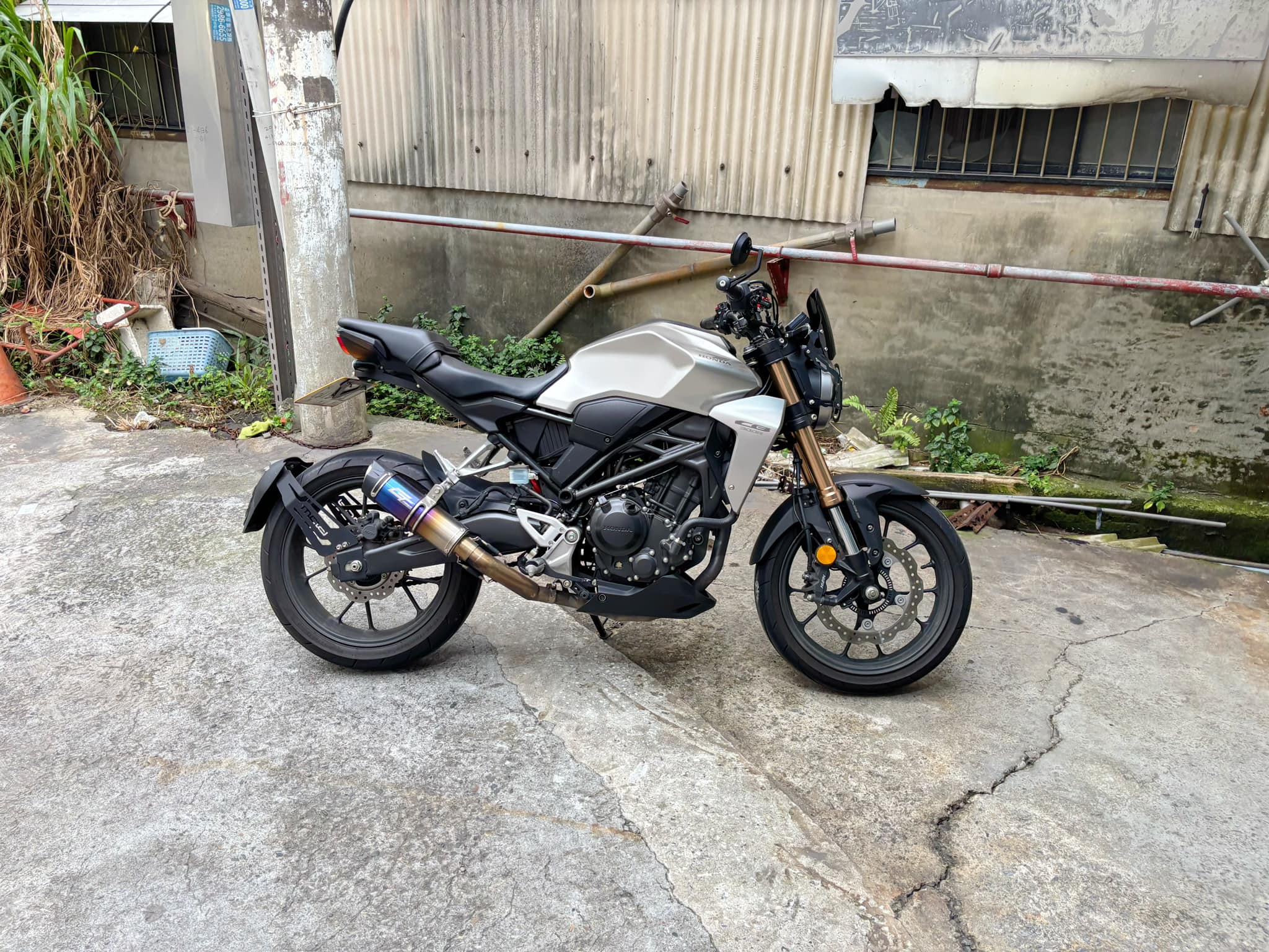 HONDA CB300R - 中古/二手車出售中 HONDA CB300R 台本車 | 個人自售