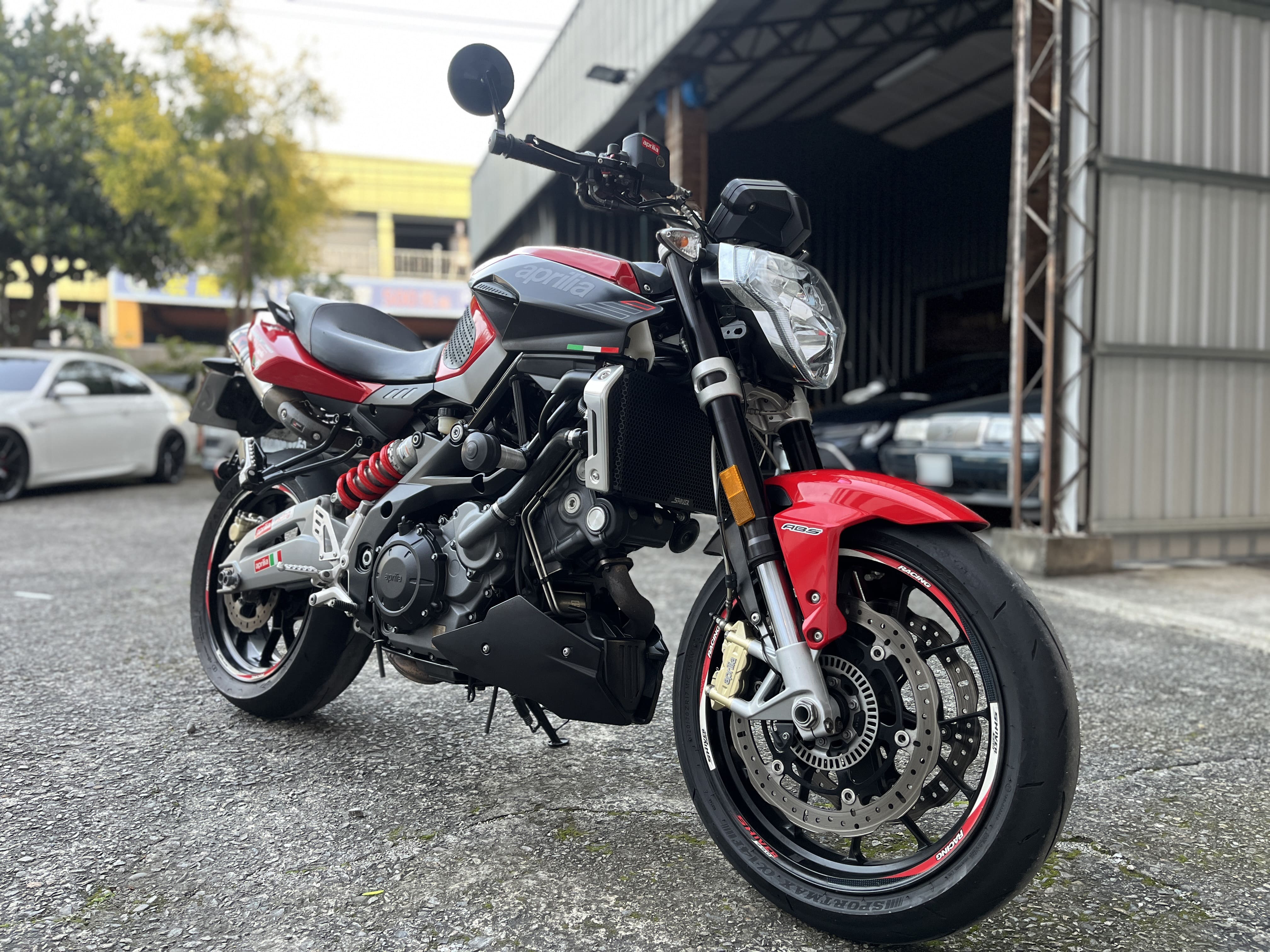 APRILIA SL750 Shiver - 中古/二手車出售中 2016年 APRILIA SHIVER750/0元交車/分期貸款/車換車/線上賞車/到府交車 | 翊帆國際重車