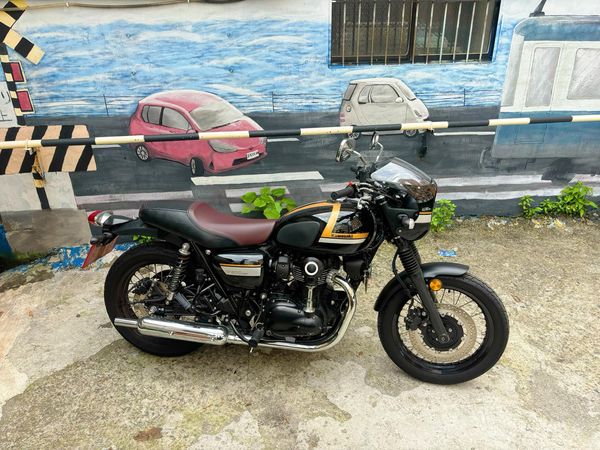 【個人自售】KAWASAKI W800 CAFE - 「Webike-摩托車市」 KAWASAKI W800 cafe 