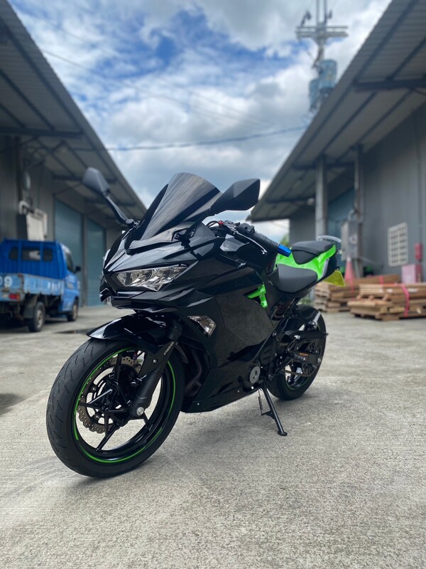 KAWASAKI NINJA400 - 中古/二手車出售中 眾多改裝 YSS前後避震、Frando總泵、Brembo卡鉗 搜尋 IG:Motoshen 專營大聖二輪廣場 | Motoshen大聖二輪廣場