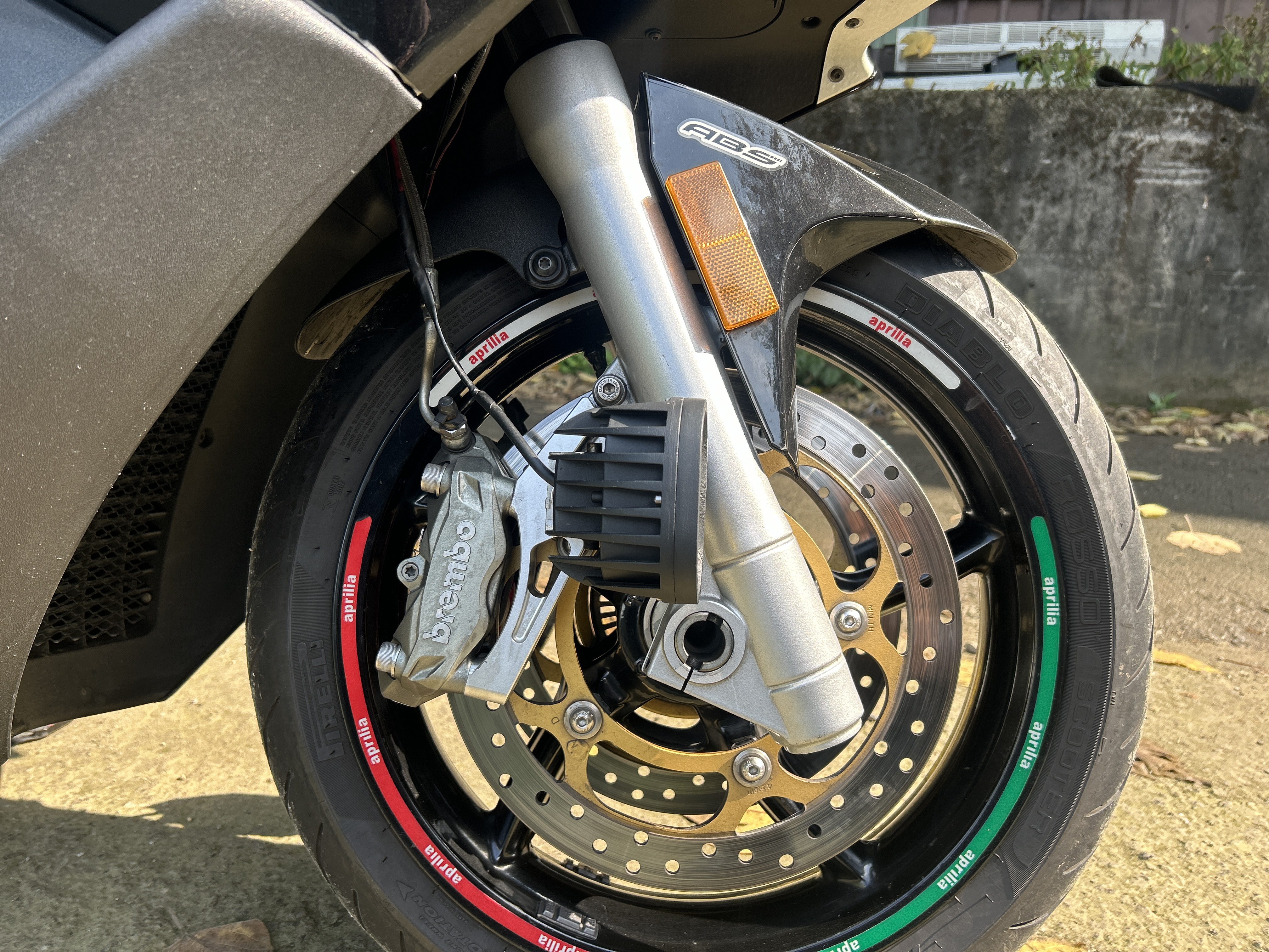 APRILIA SRV850 - 中古/二手車出售中 2015 APRILIA SRV850 | 個人自售