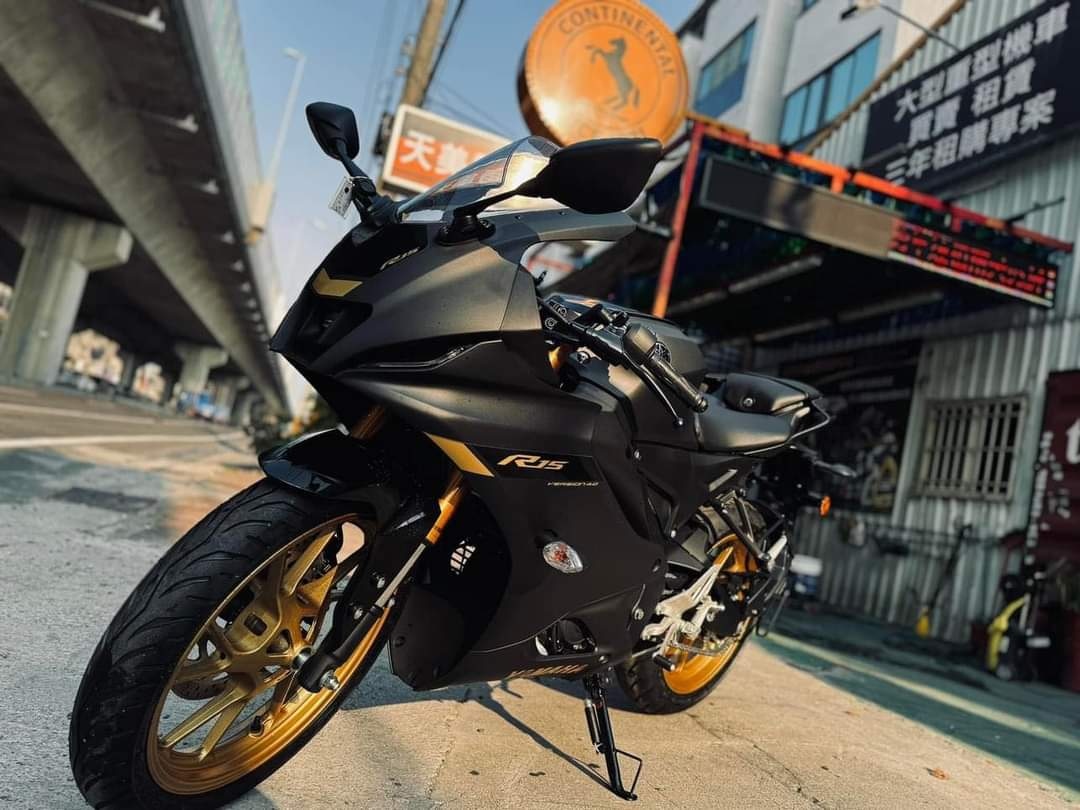 【天美重型機車】Yamaha R15V4 - 「Webike-摩托車市」 全新車 Yamaha R15V4 黑