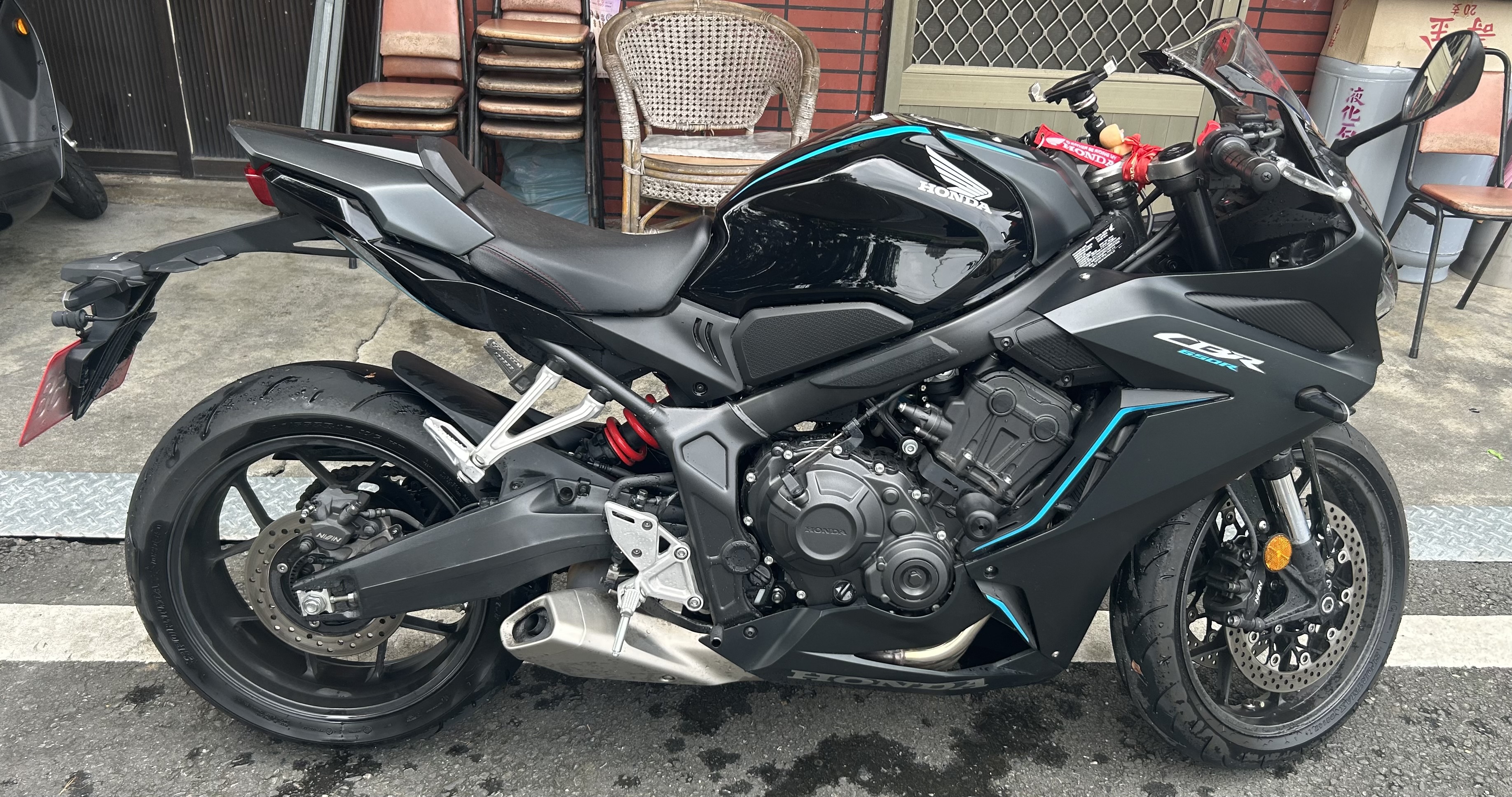 【個人自售】HONDA CBR650R - 「Webike-摩托車市」 2023 HONDA CBR650R (黑)