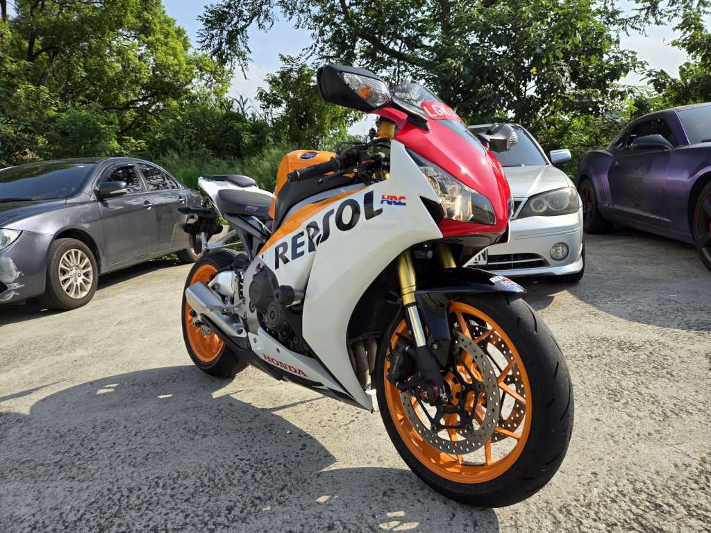 HONDA  CBR1000RR  - 中古/二手車出售中 [出售] 2015年 HONDA CBR1000RR  | 老爹重機