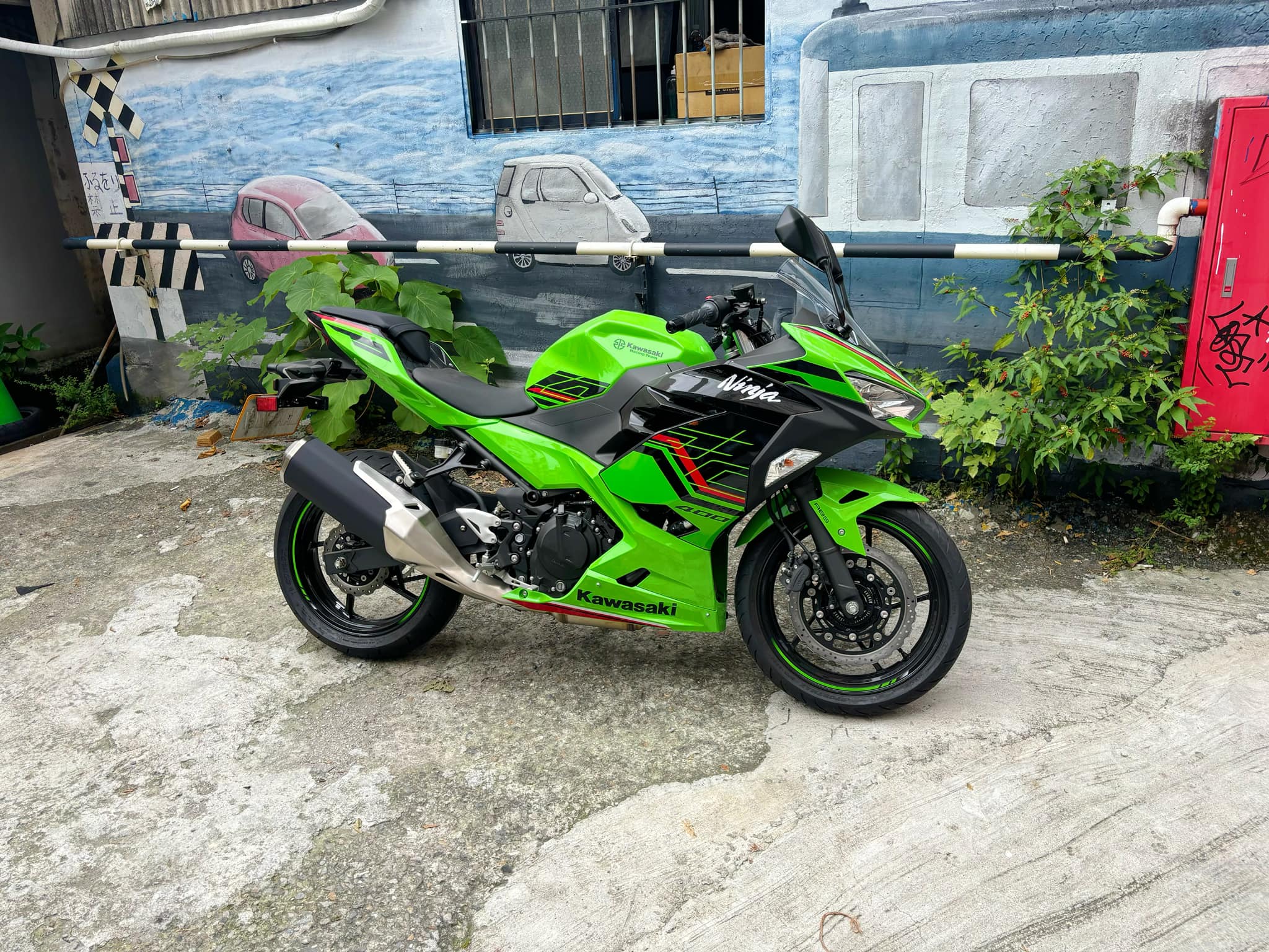 KAWASAKI NINJA400 - 中古/二手車出售中 KAWASAKI 忍者400 | 個人自售