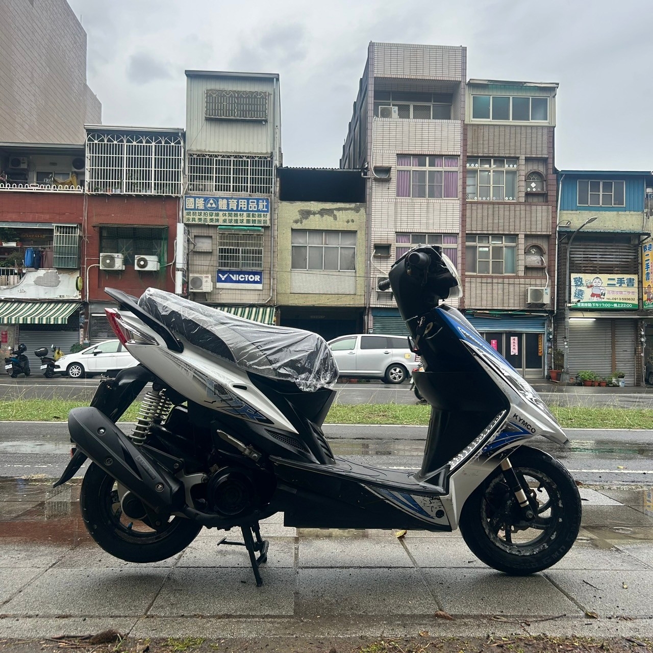 光陽 VJR 110 - 中古/二手車出售中 【高雄二手機車】2013 光陽 VJR 110 #3779 實車實價/高雄二手機車買賣/便宜售代步車/經濟車 | 貳輪嶼二手機車行-高雄店/中古重機收購/gogoro買賣推薦/線上估價立刻加Line:@motor888 （台南、屏東也有到府收購）