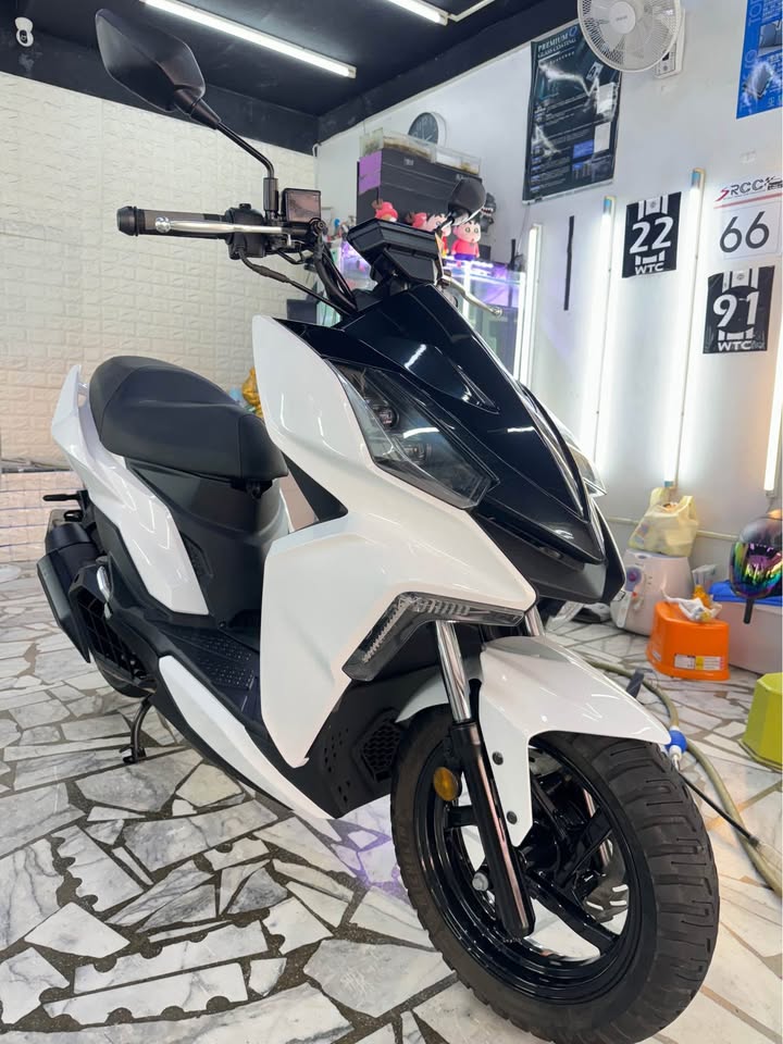 三陽 DRG BT - 中古/二手車出售中 1.車輛所在地區:五股區2.車種：drg 3.行照出廠:20224.里程：17xxx km5.建議 ...