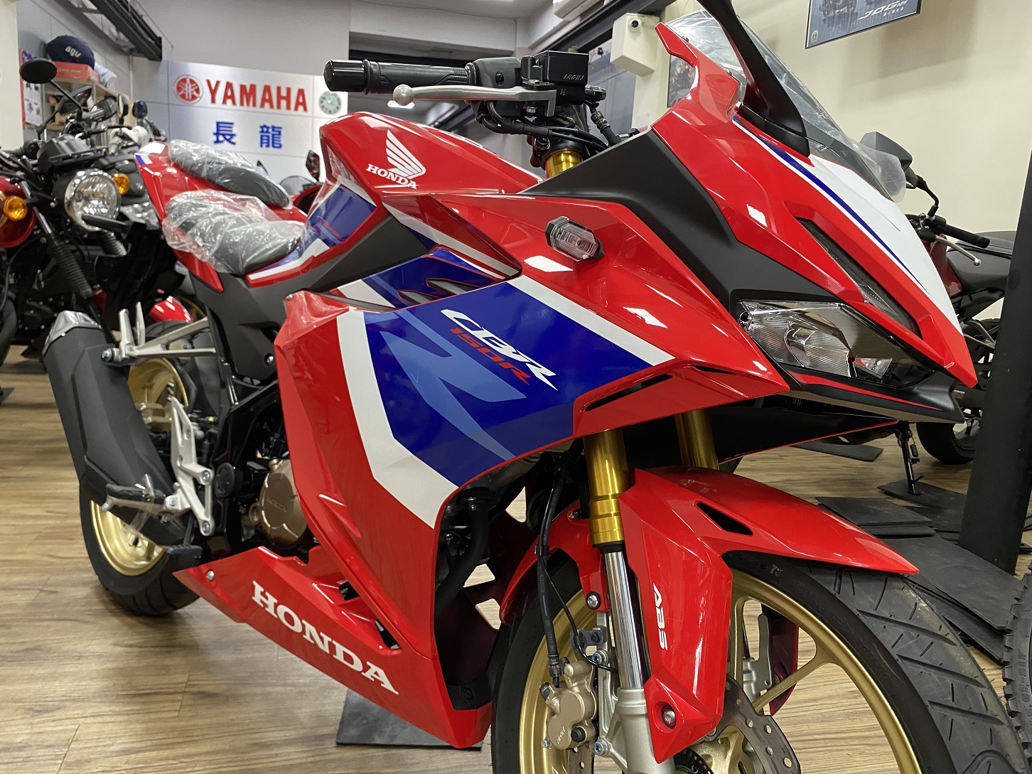 HONDA CBR150R新車出售中 【新竹長龍車業】HONDA 本田 全新 CBR150R  | 新竹長龍車業行