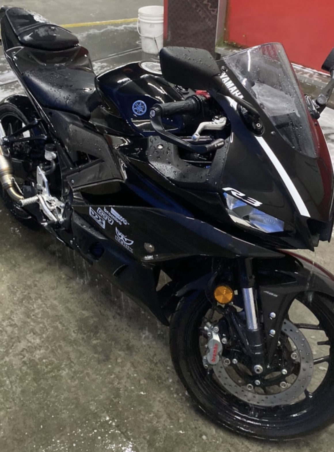 YAMAHA YZF-R3 - 中古/二手車出售中 車況：原倒一次無事故（龜毛愛車 皆完成修復）總里程：13728 km 改裝：前後行車記錄器、brembo基本對四卡鉗、SC尾段、master短牌架、cnc短拉桿、腳踏後移、啟動馬達線圈加強…等 | 個人自售