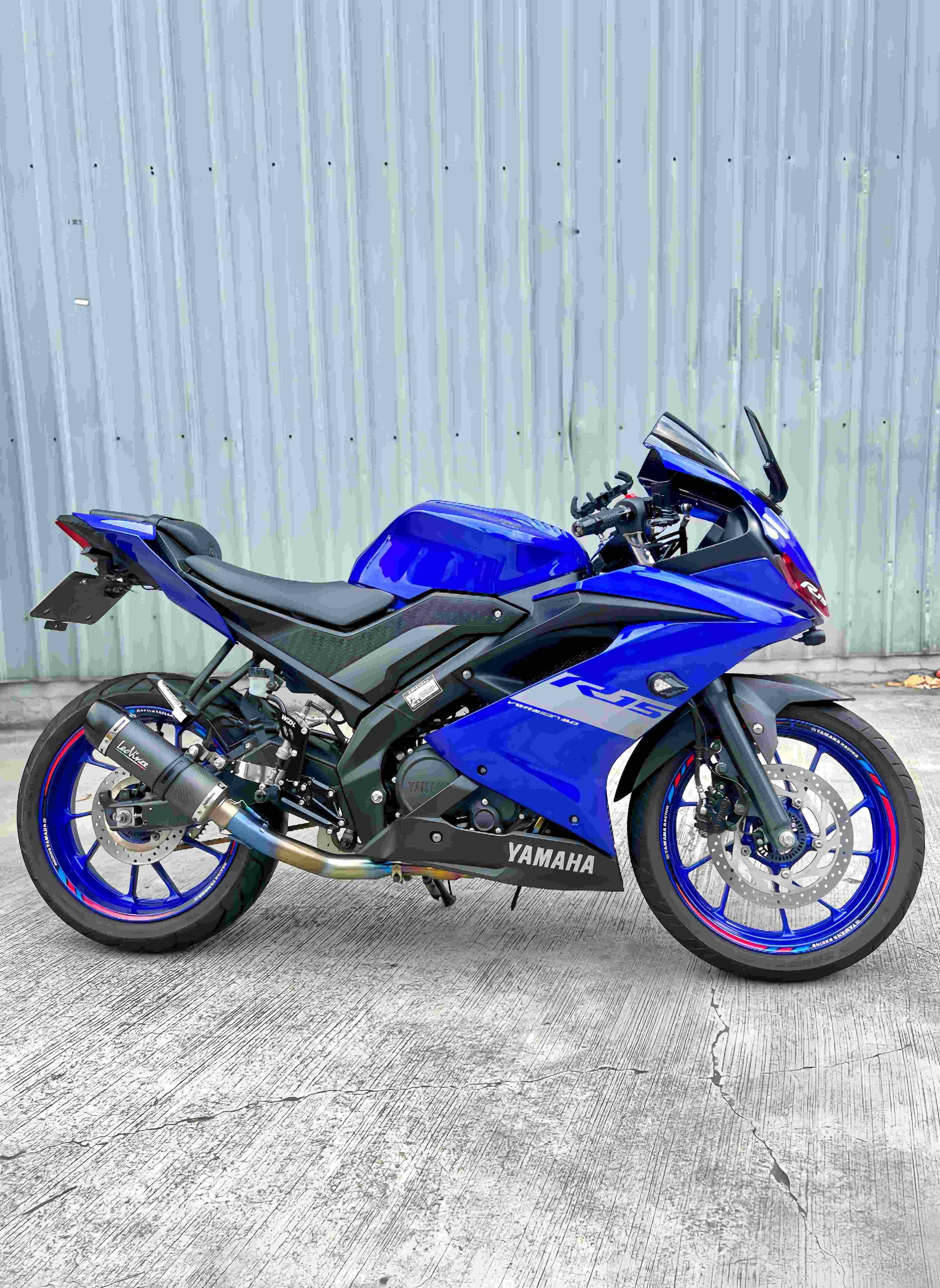 YAMAHA YZF-R15 - 中古/二手車出售中 2021年 R15V3 ABS LV排氣管 超多改裝 無摔 無事故 | 阿宏大型重機買賣