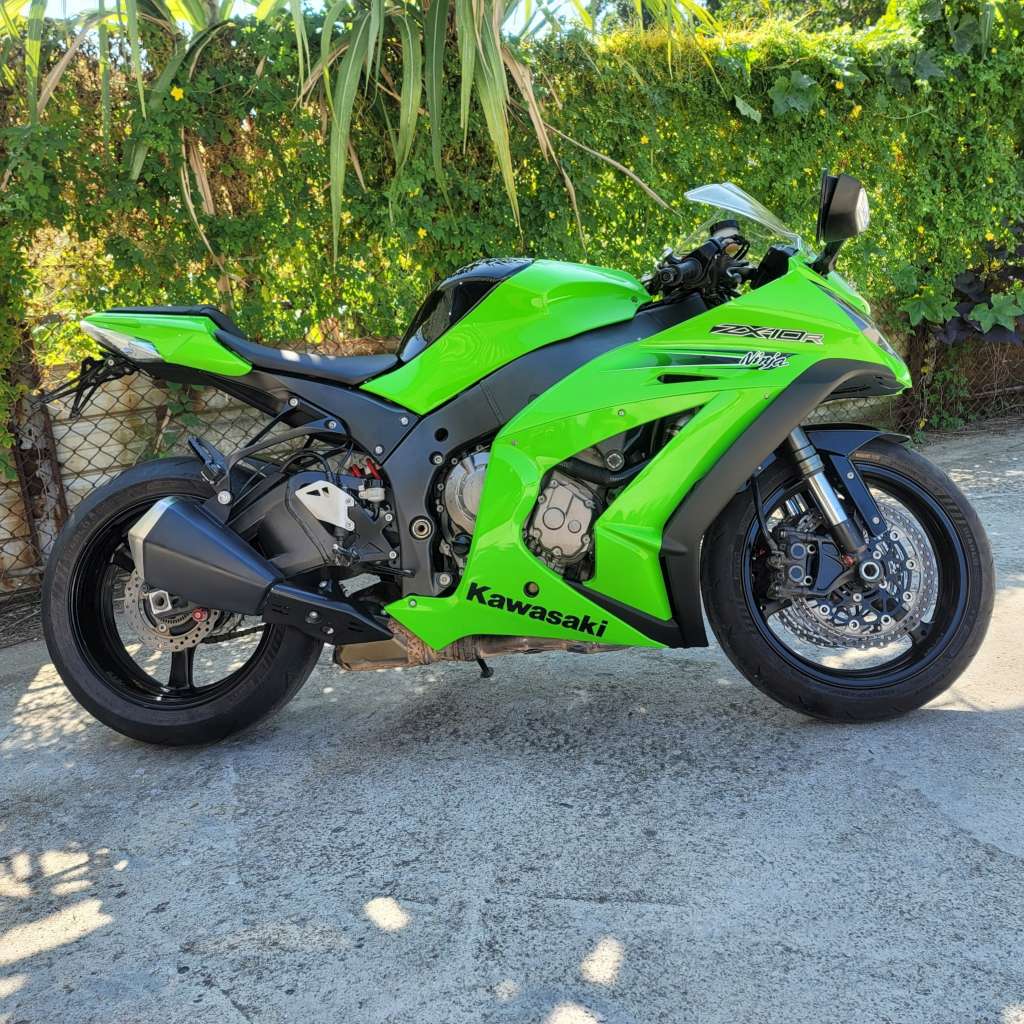 KAWASAKI NINJA ZX-10R - 中古/二手車出售中 KAWASAKI ZX10R 原廠殼 | J.C.重車