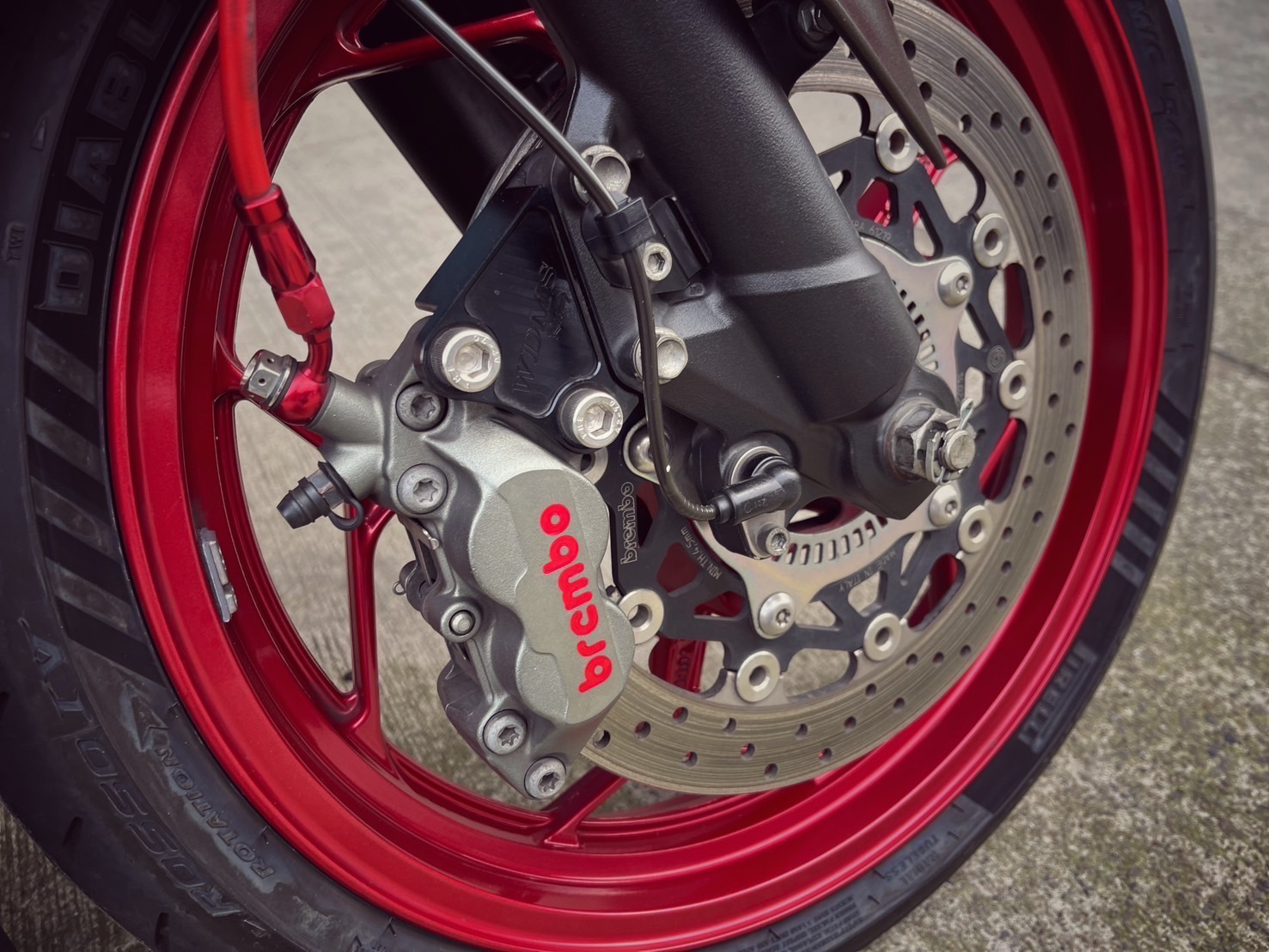 KAWASAKI NINJA300 - 中古/二手車出售中 碳蠍管 Brembo卡鉗 Brembo總泵 精品改裝 原廠品齊全 小資族二手重機買賣 | 小資族二手重機買賣