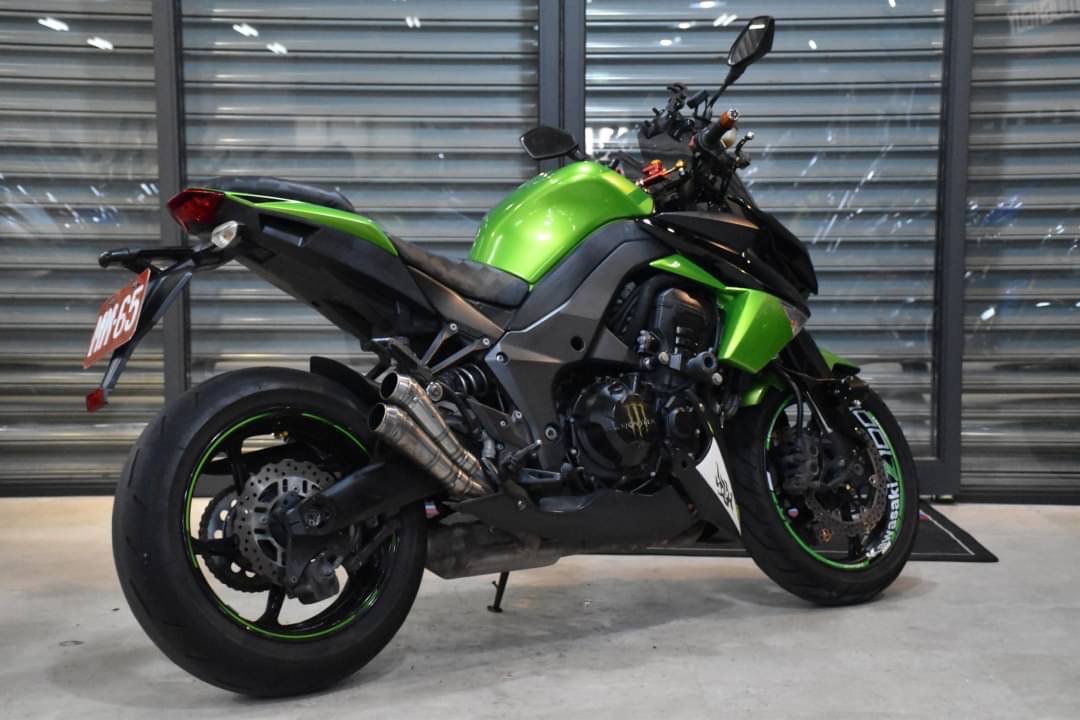 KAWASAKI Z1000 - 中古/二手車出售中 Laser四出排氣管 Ohlins防甩頭 小資族二手重機買賣 | 小資族二手重機買賣