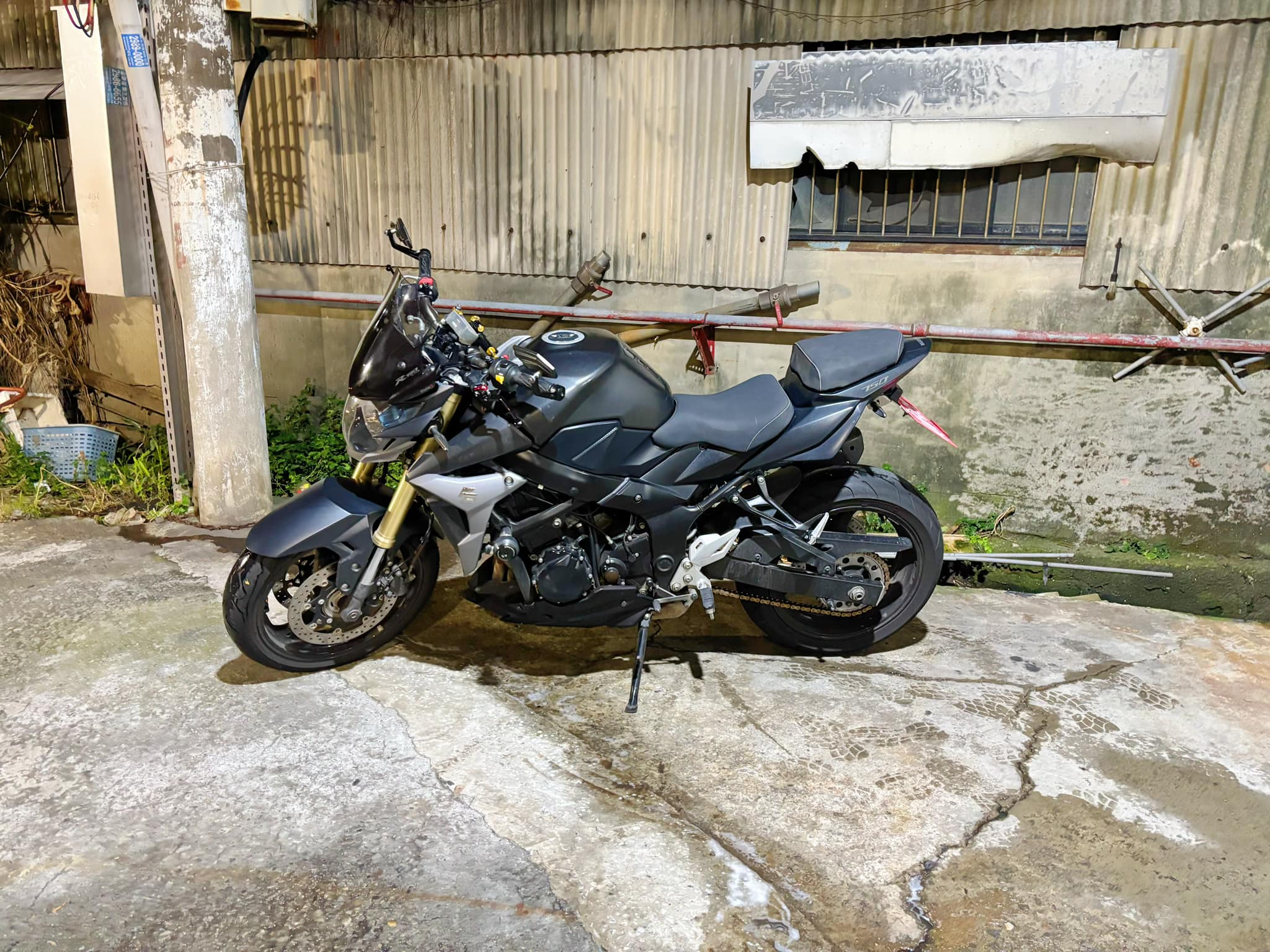 【個人自售】SUZUKI GSR750 - 「Webike-摩托車市」 SUZUKI GSR750