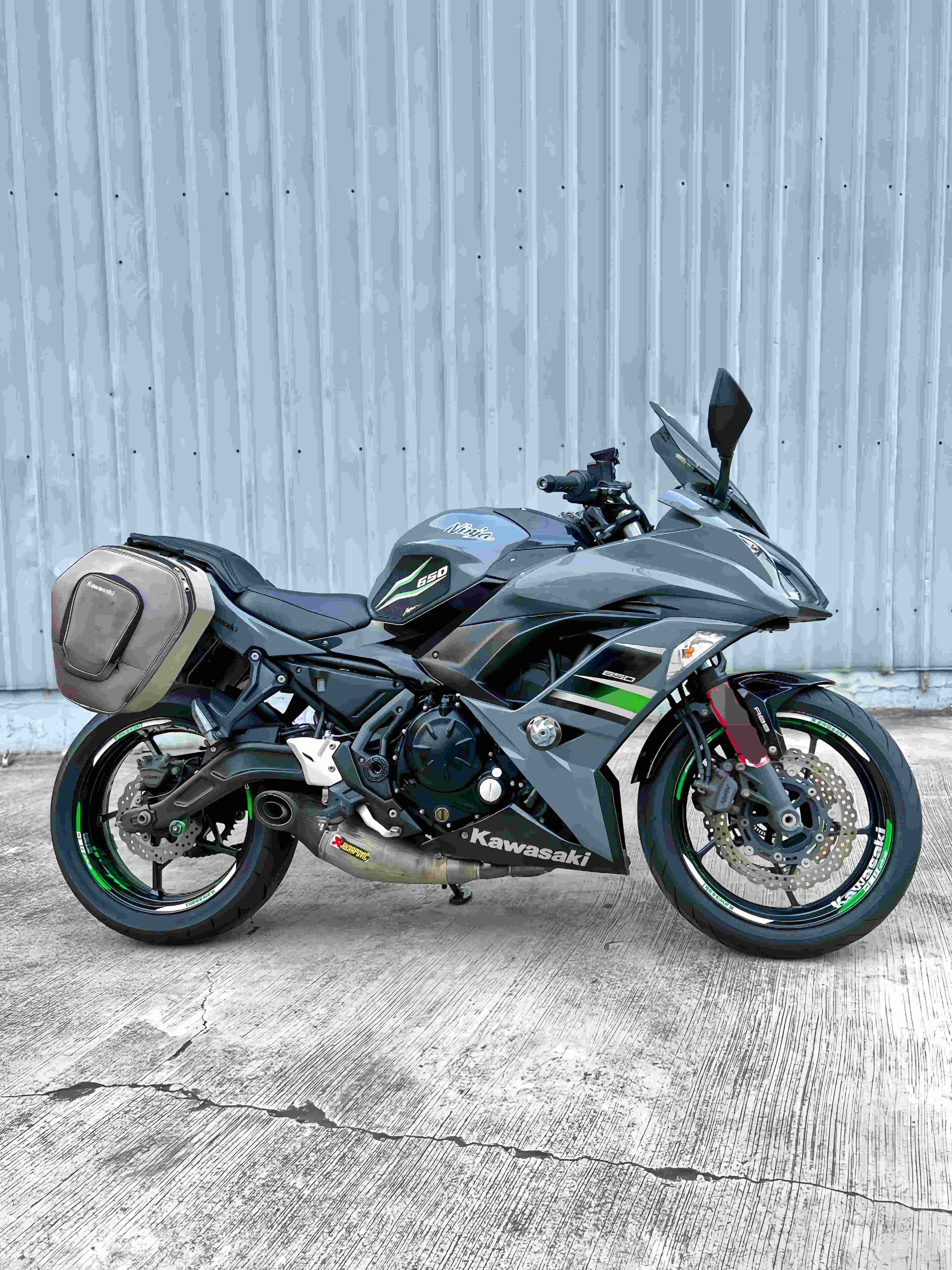 KAWASAKI NINJA650 - 中古/二手車出售中 2018年 NINJA650 全段蠍管 南極星 無摔 無事故 阿宏大型重機買賣 | 阿宏大型重機買賣