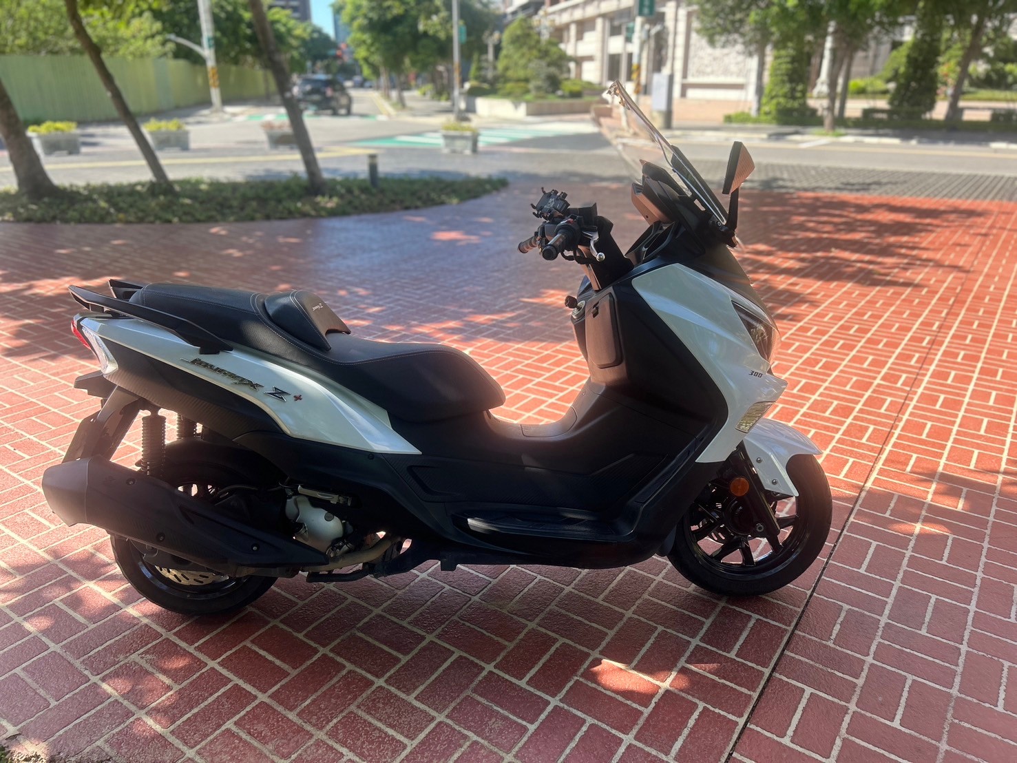 三陽 JOYMAXZ - 中古/二手車出售中 SYM joymax Z+ 300i | 個人自售