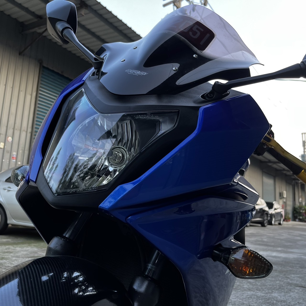 HONDA CBR650F - 中古/二手車出售中 超多改裝 特殊色 小資族二手重機買賣 | 小資族二手重機買賣