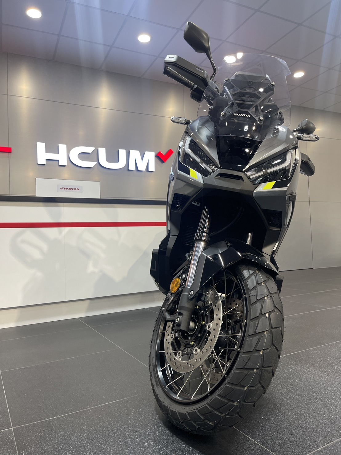 HONDA X-ADV - 中古/二手車出售中 X-ADV 出廠年份：2024.01 領牌年份：2024.05 行駛里程：271 公里 車輛所在：新北市中和區 | 個人自售