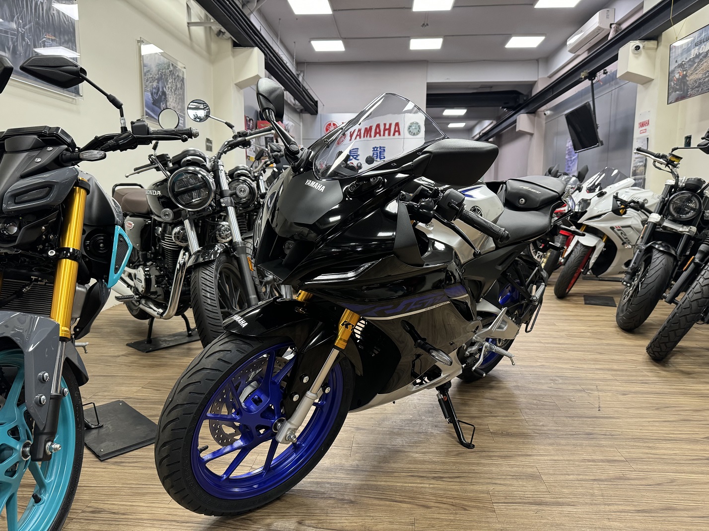 YAMAHA R15M新車出售中 【新竹長龍車業】YAMAHA 山葉 2024 R15M TFT 全彩螢幕 | 新竹長龍車業行